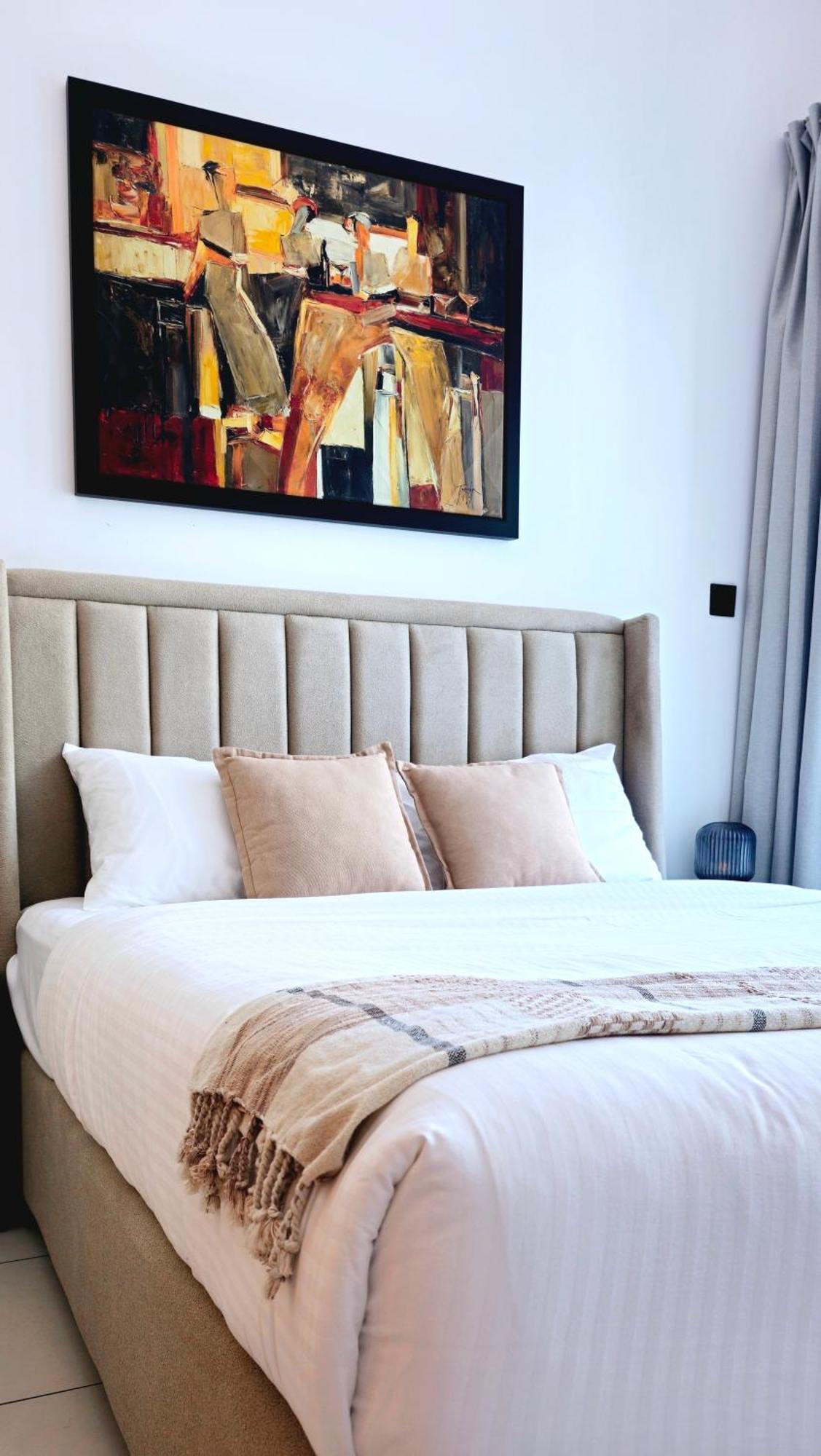 Exquisite Marina View 2 Bedrooms Near Metro And Marina Mall *