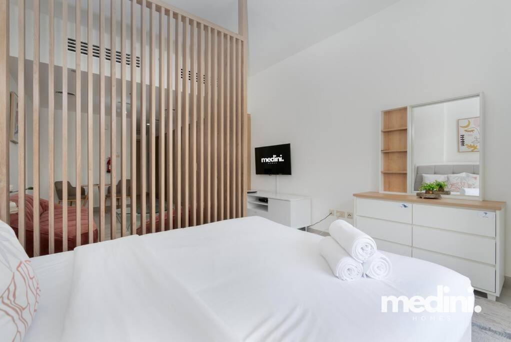 Apartment Large In Jvc - *