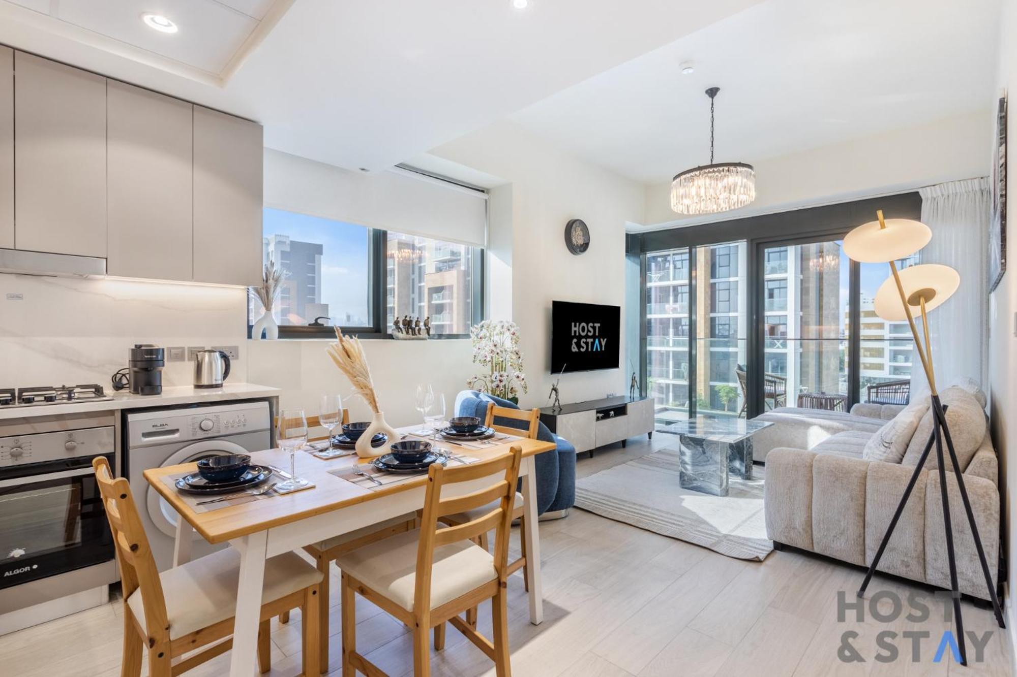 Bright 2br At Azizi Riviera, Mbr Apartment