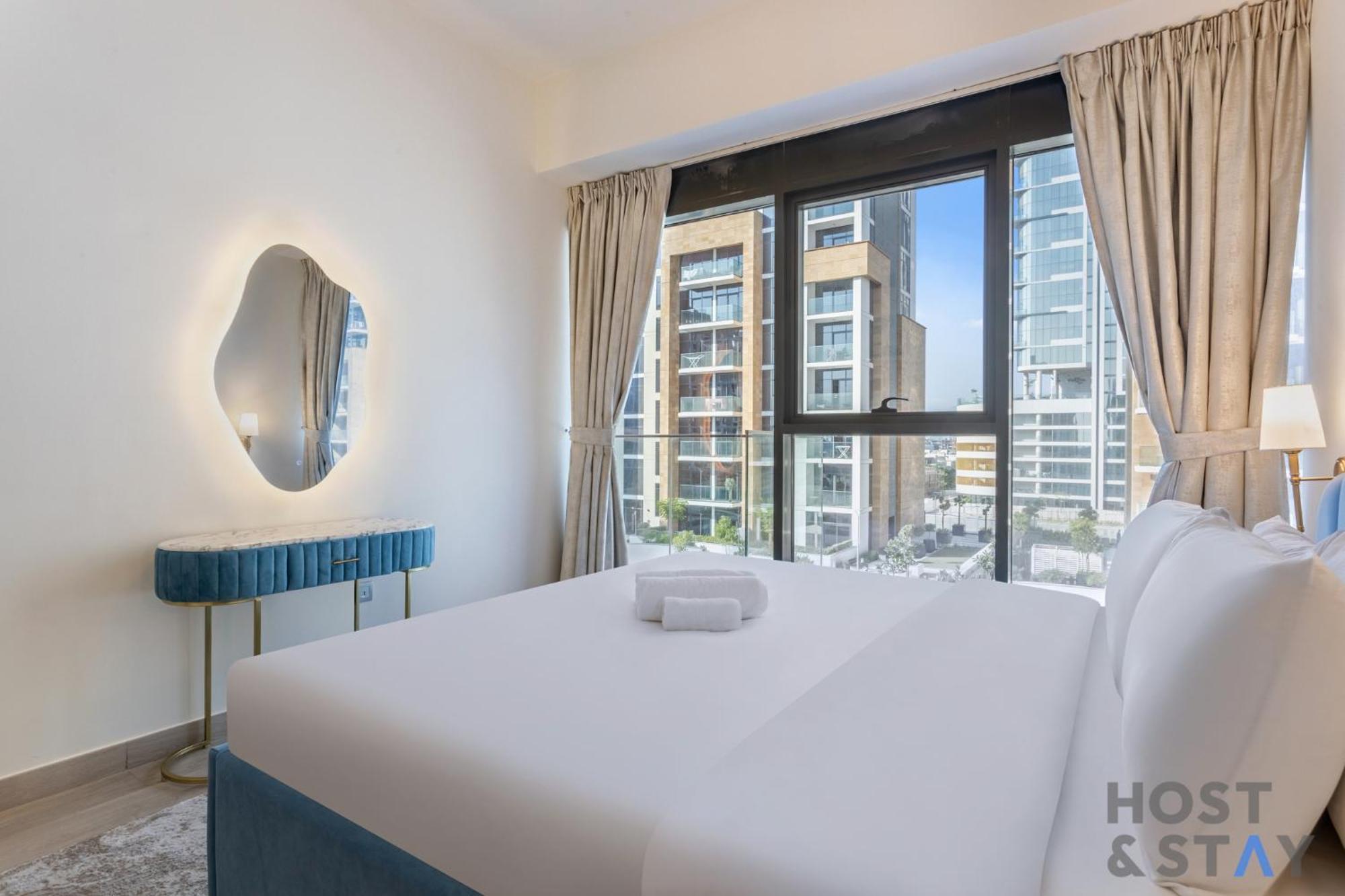 Bright 2br At Azizi Riviera, Mbr Apartment