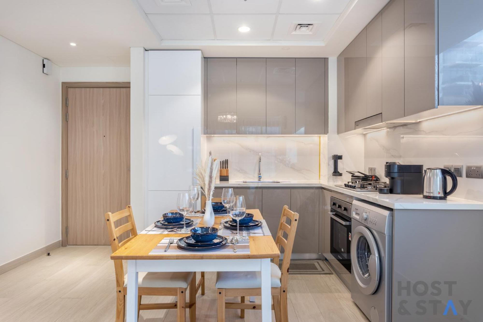 Apartment Bright 2br At Azizi Riviera, Mbr *