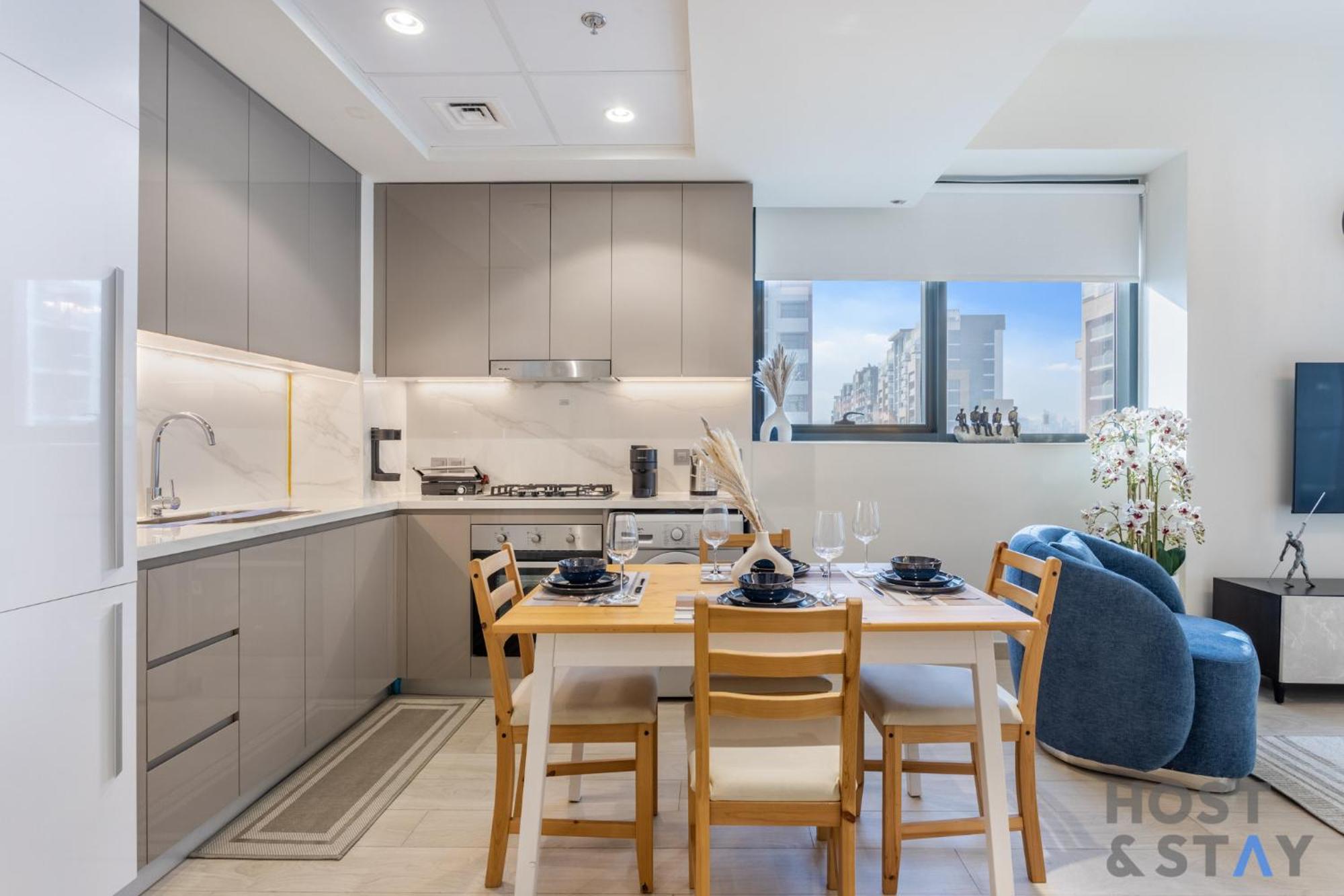 Bright 2br At Azizi Riviera, Mbr Apartment Dubai