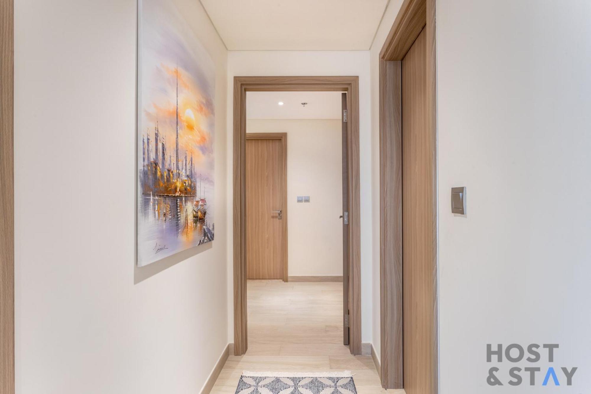 Bright 2br At Azizi Riviera, Mbr Apartment *