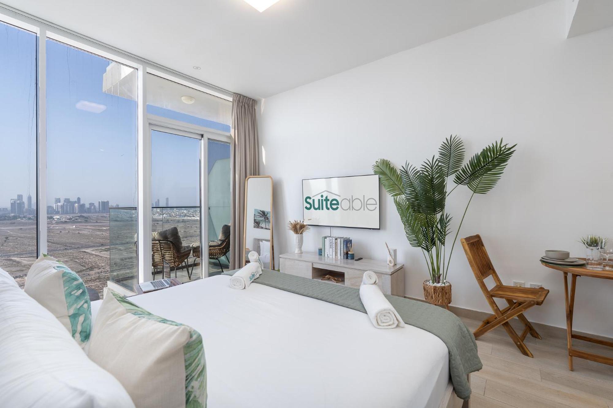Bright And Stylish In Jvc With Skyline View Dubai