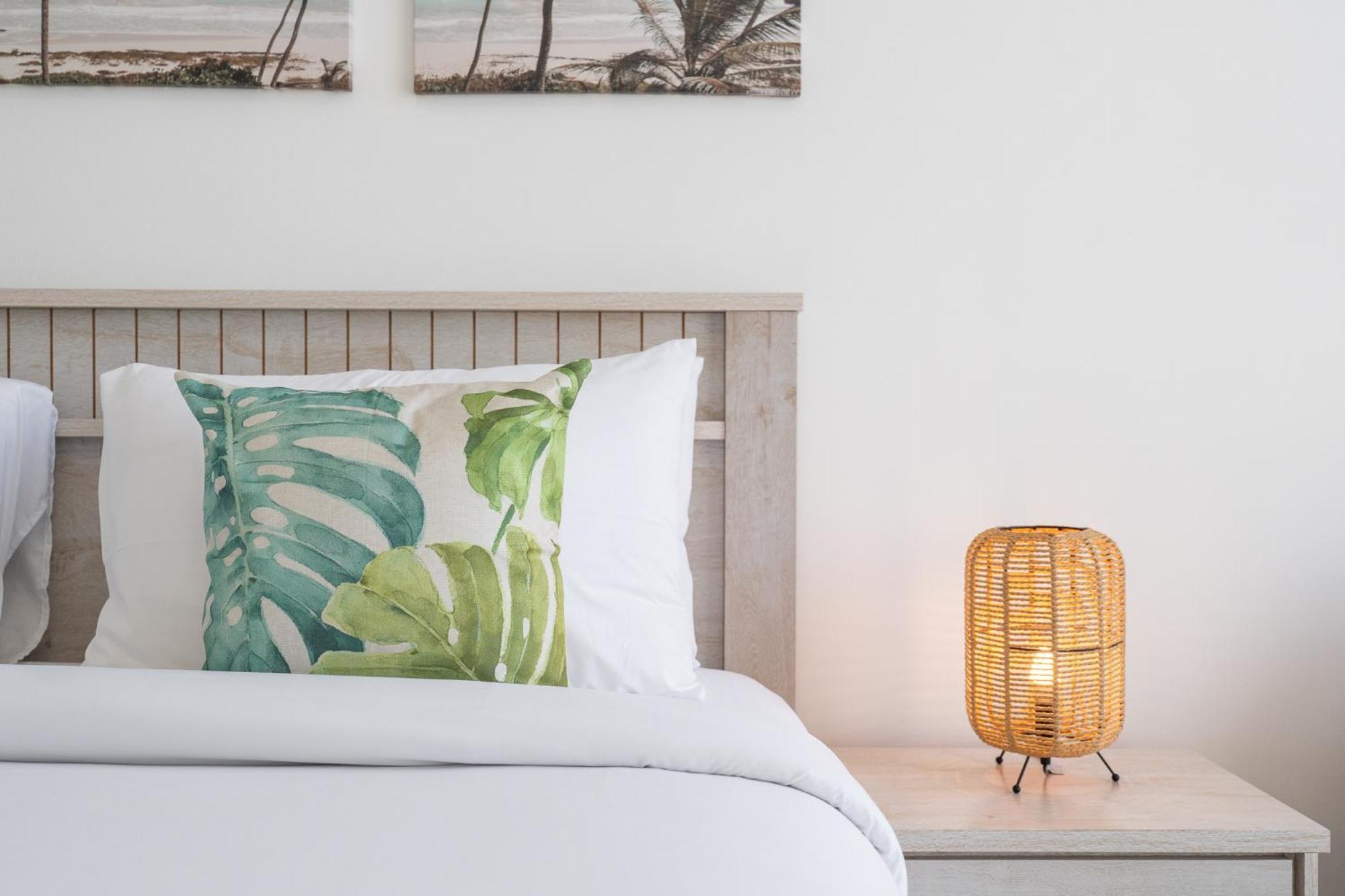 Bright And Stylish In Jvc With Skyline View Apartment