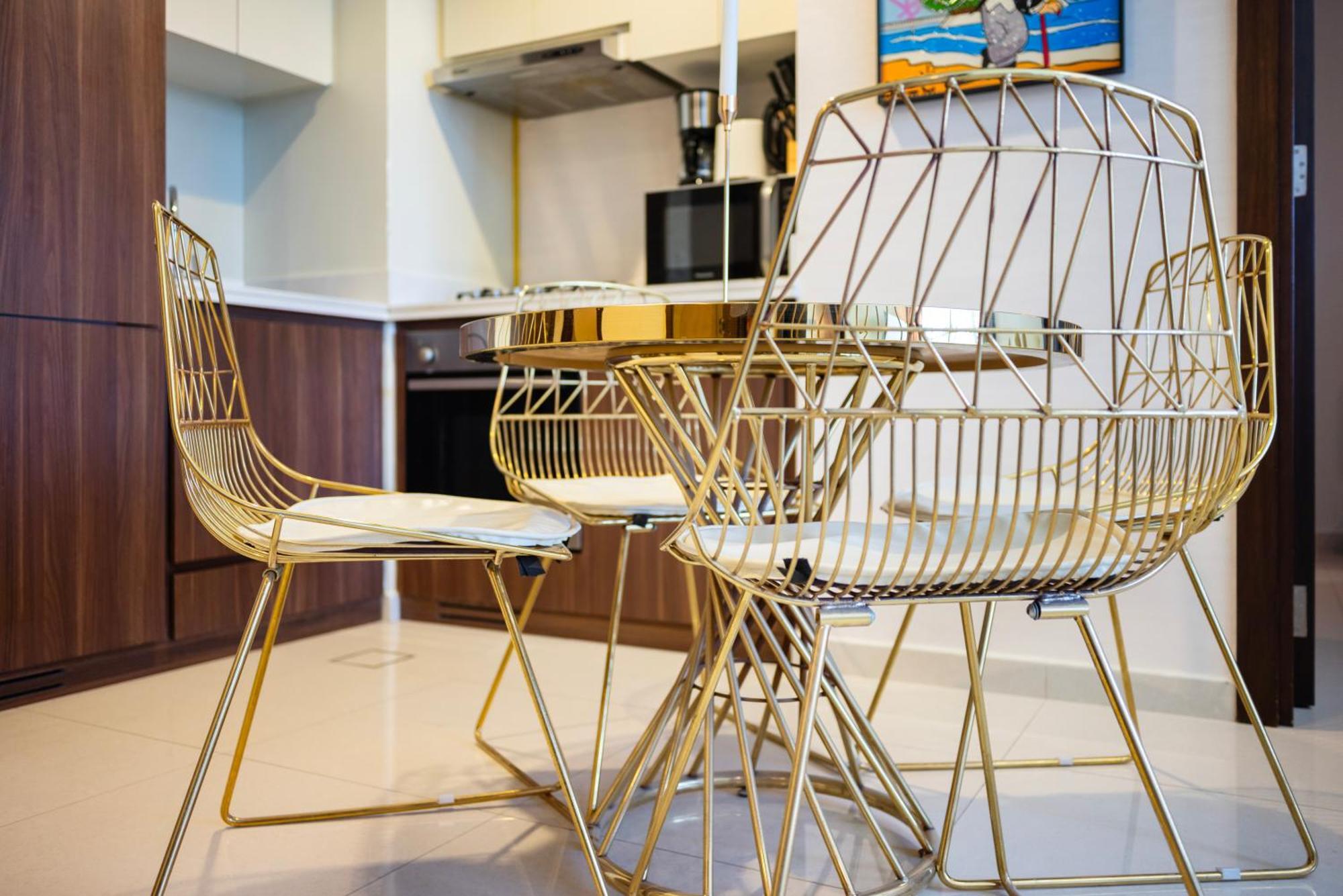 2br Damac Vera Tower, Dubai