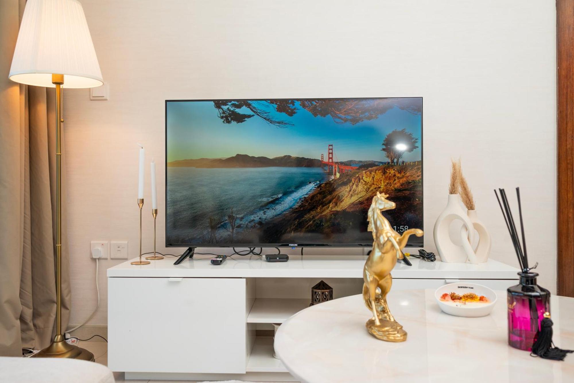2br Damac Vera Tower, Apartment *