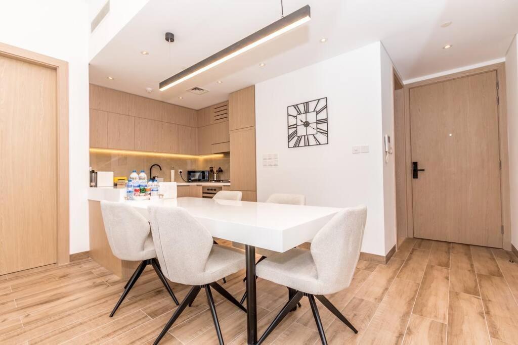 Apartment Luxury In Oakley Square Residences, Jvc