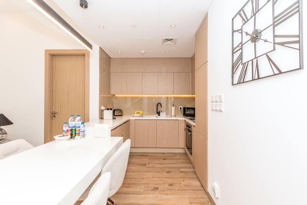 Apartment Luxury In Oakley Square Residences, Jvc
