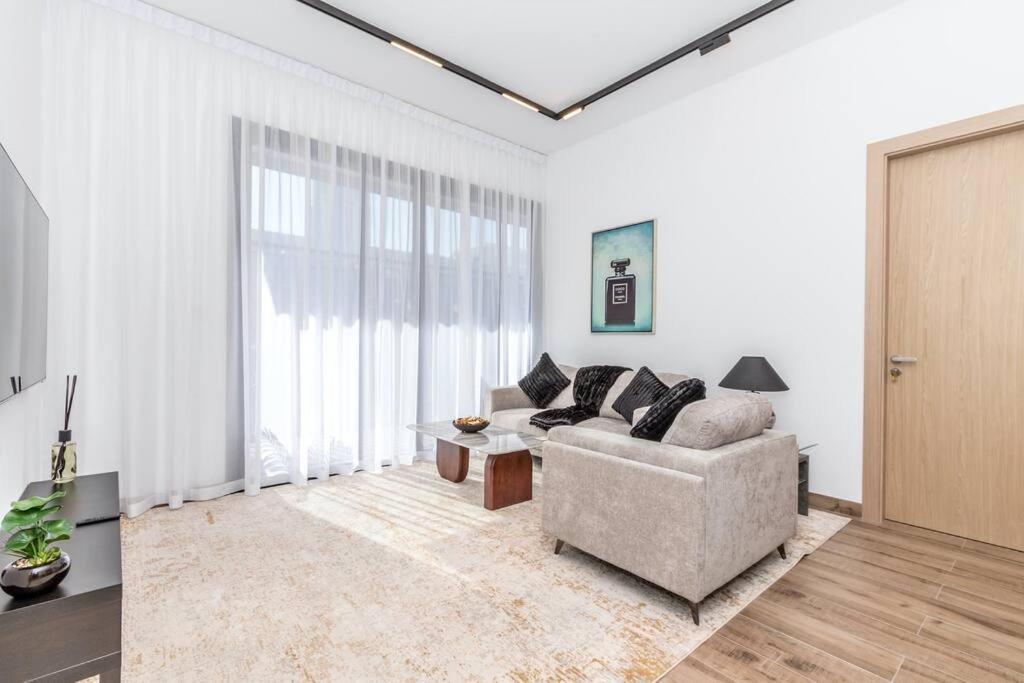 Apartment Luxury In Oakley Square Residences, Jvc Dubai