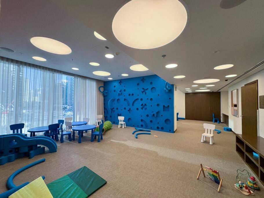 2bed-400m From Burj Khalifa- Heart Of