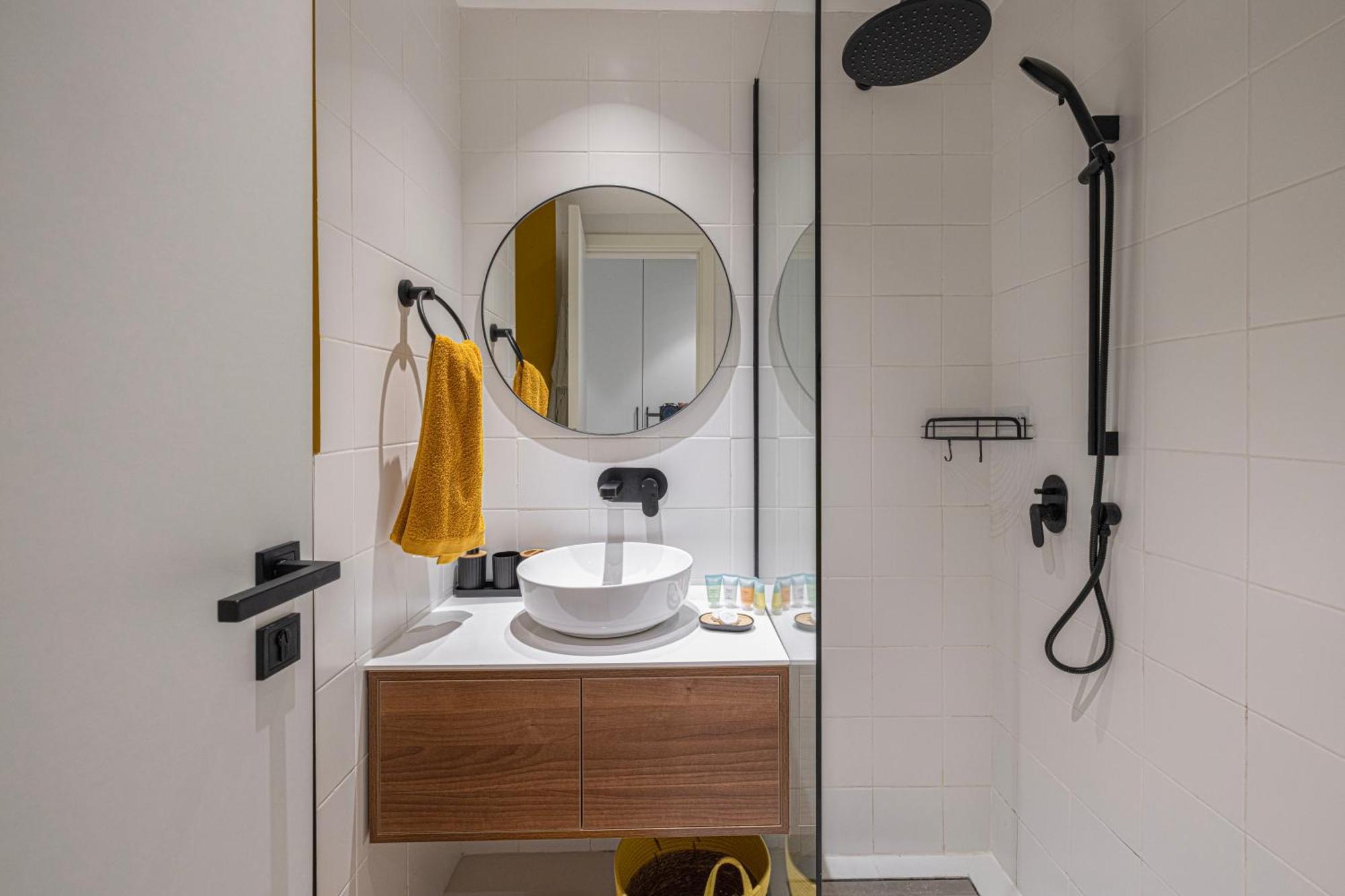 Urbanhomes - Cozy Spacious Exceptional In Heart Of At Jvc Apartment Dubai