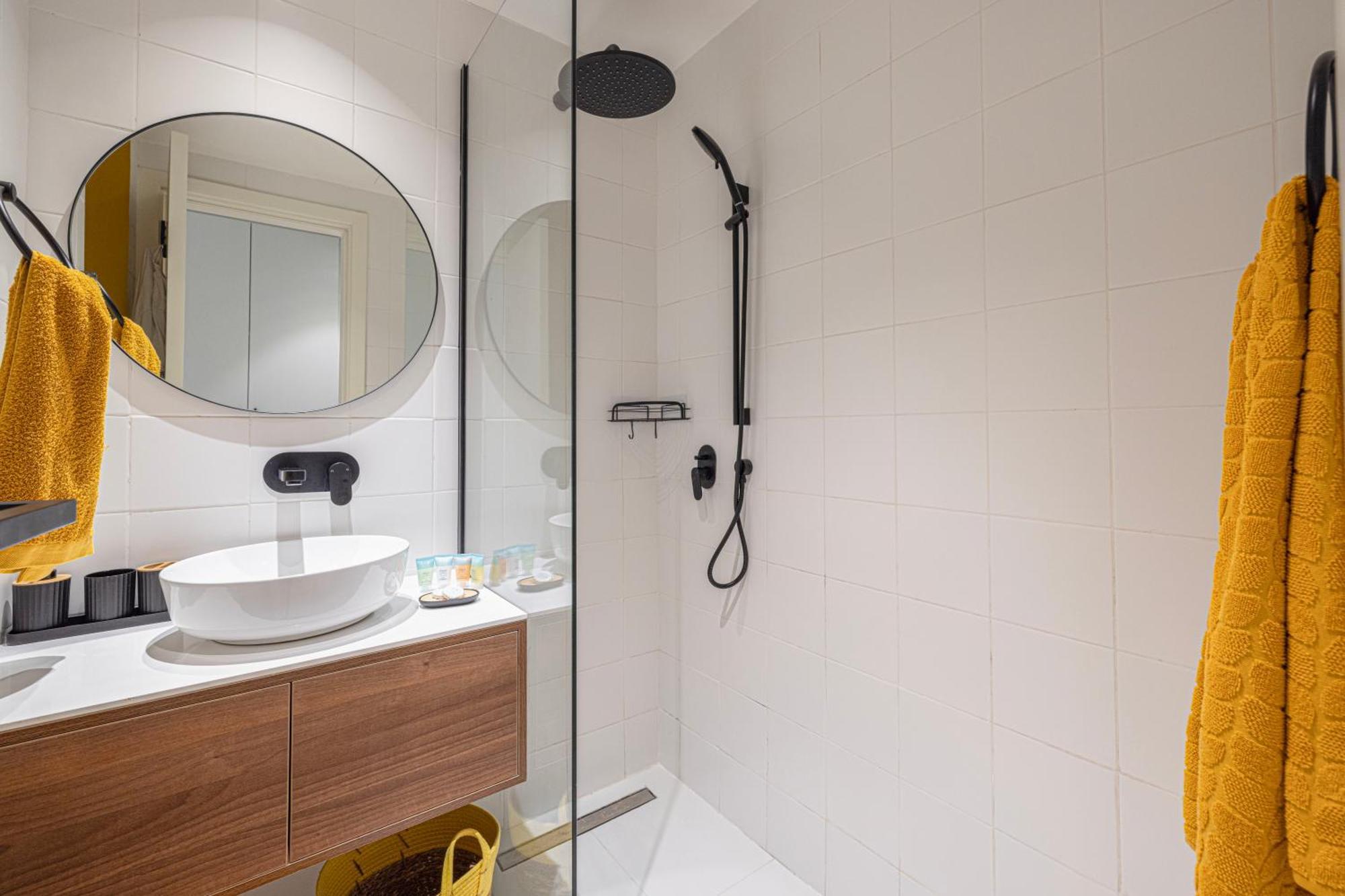Apartment Urbanhomes - Cozy Spacious Exceptional In Heart Of At Jvc Dubai
