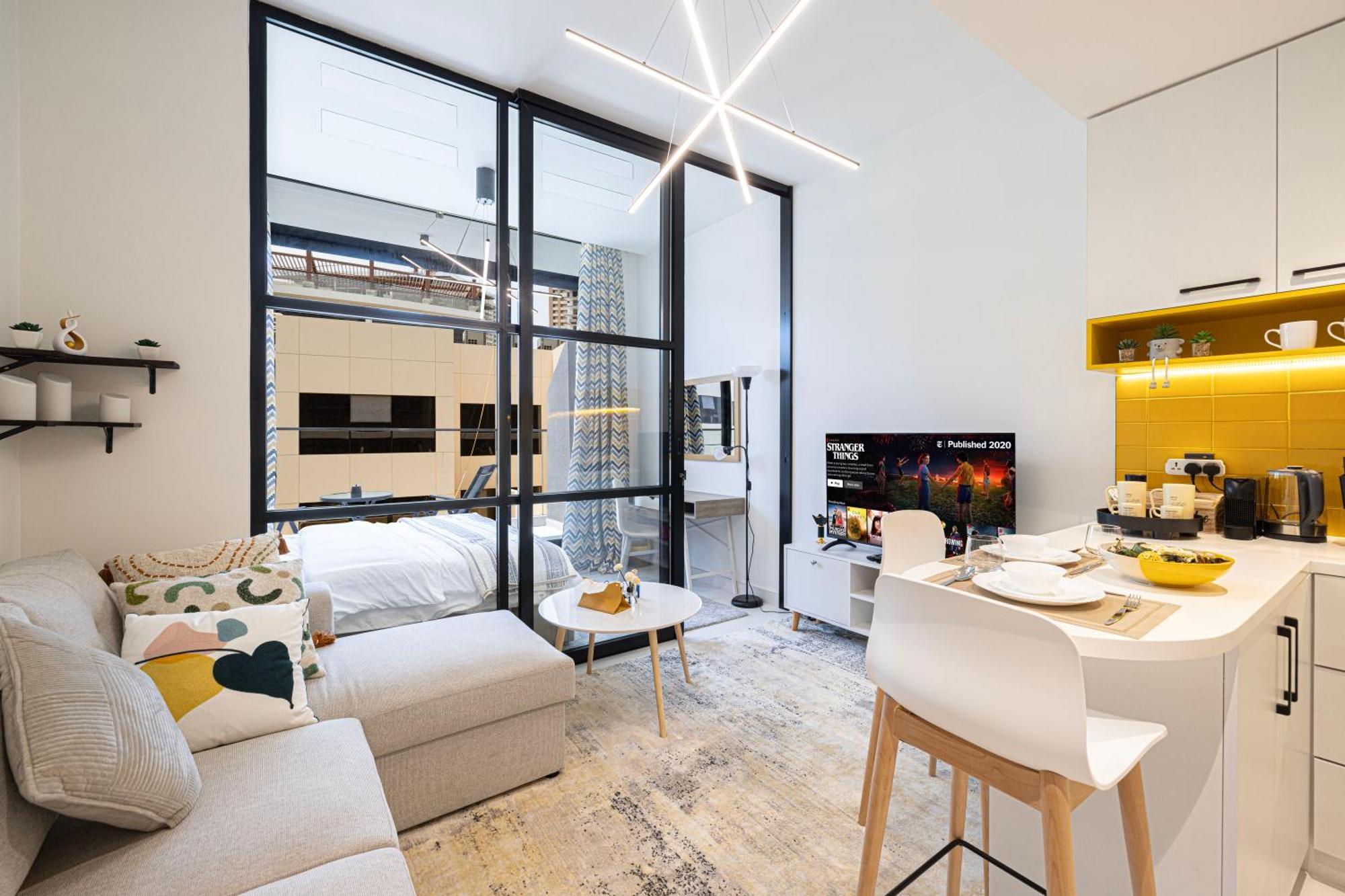 Urbanhomes - Cozy Spacious Exceptional In Heart Of At Jvc * Dubai