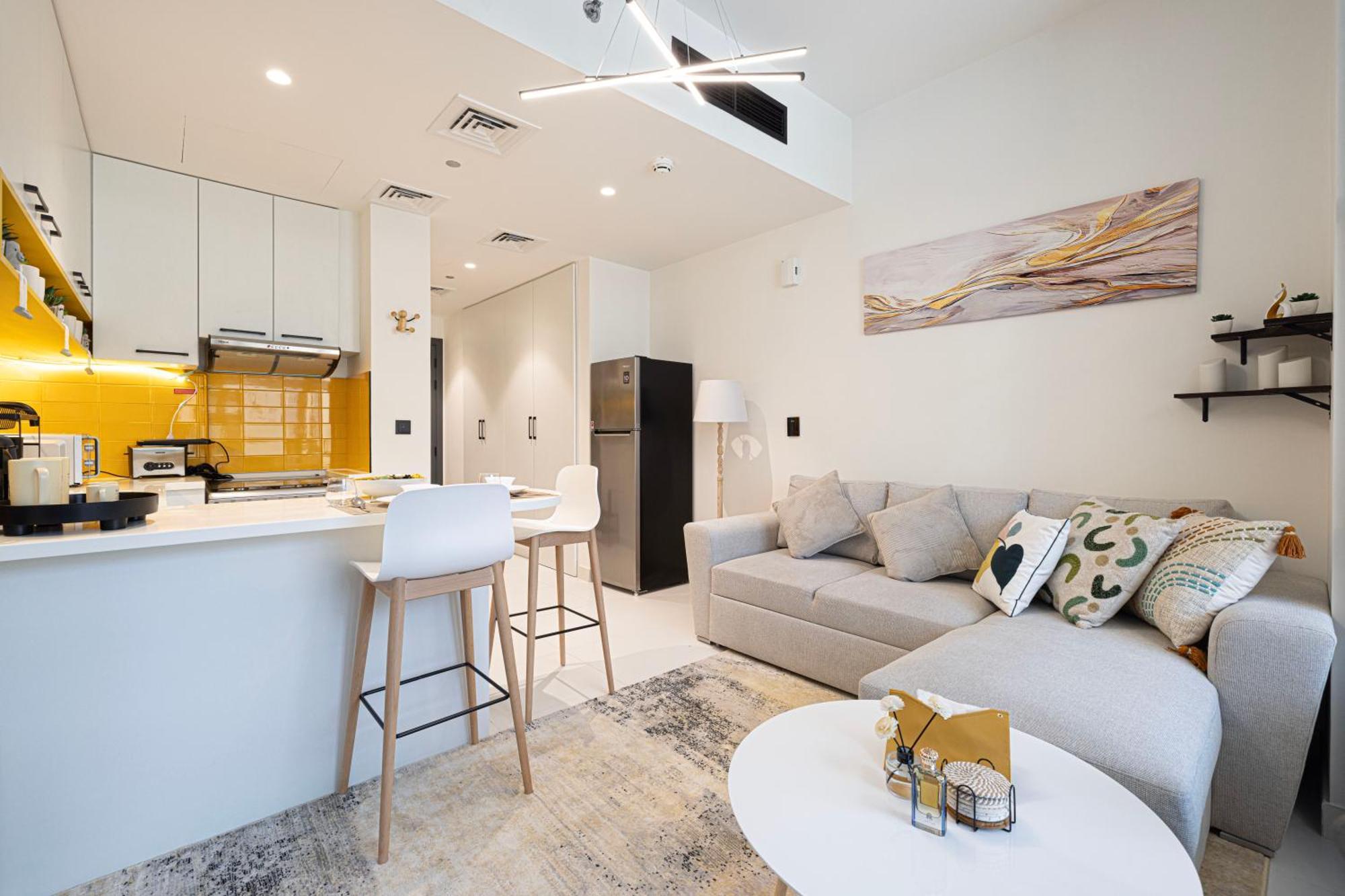 Urbanhomes - Cozy Spacious Exceptional In Heart Of At Jvc Dubai