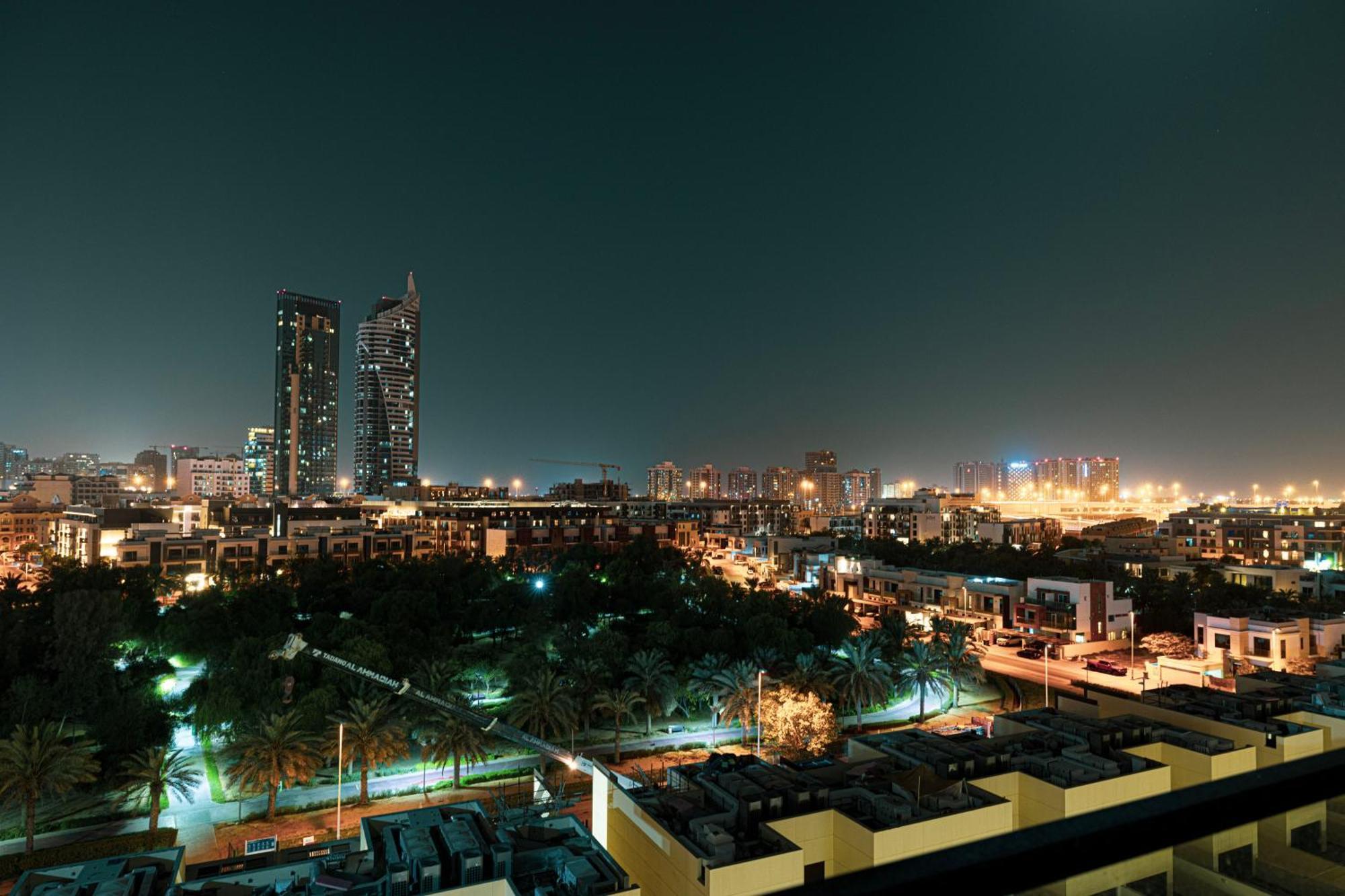Urbanhomes - Cozy Spacious Exceptional In Heart Of At Jvc