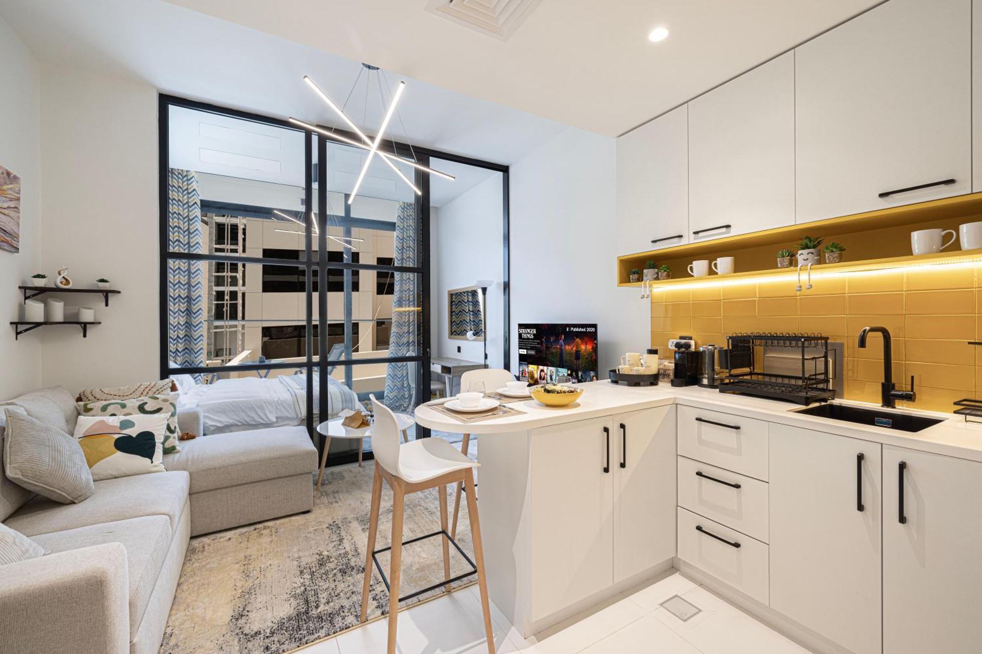 Urbanhomes - Cozy Spacious Exceptional In Heart Of At Jvc * Dubai