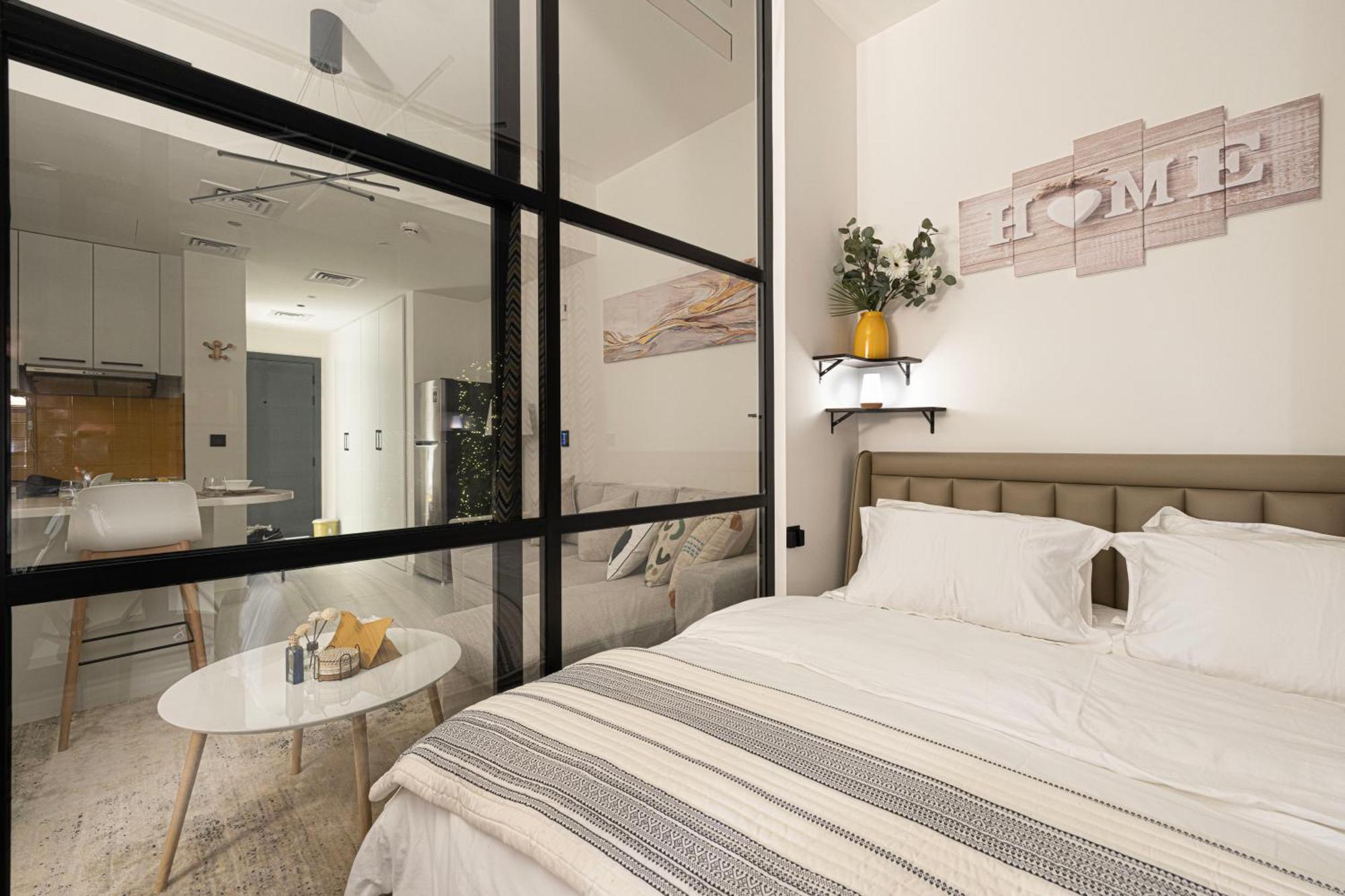 Urbanhomes - Cozy Spacious Exceptional In Heart Of At Jvc Apartment Dubai