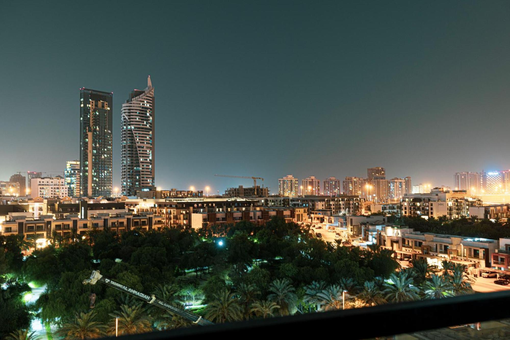Urbanhomes - Cozy Spacious Exceptional In Heart Of At Jvc Apartment Dubai