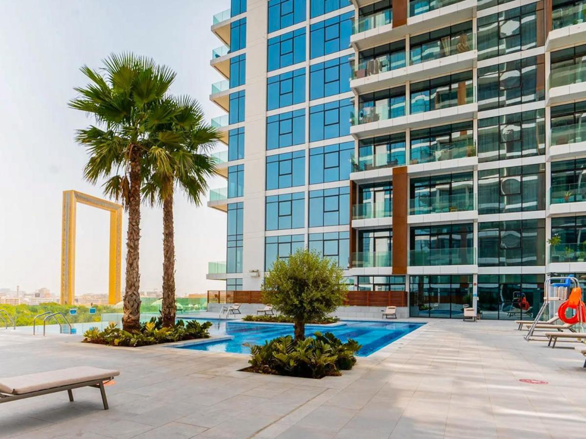 Elegant 2-bed Escape With Frame & Difc Views Apartment *