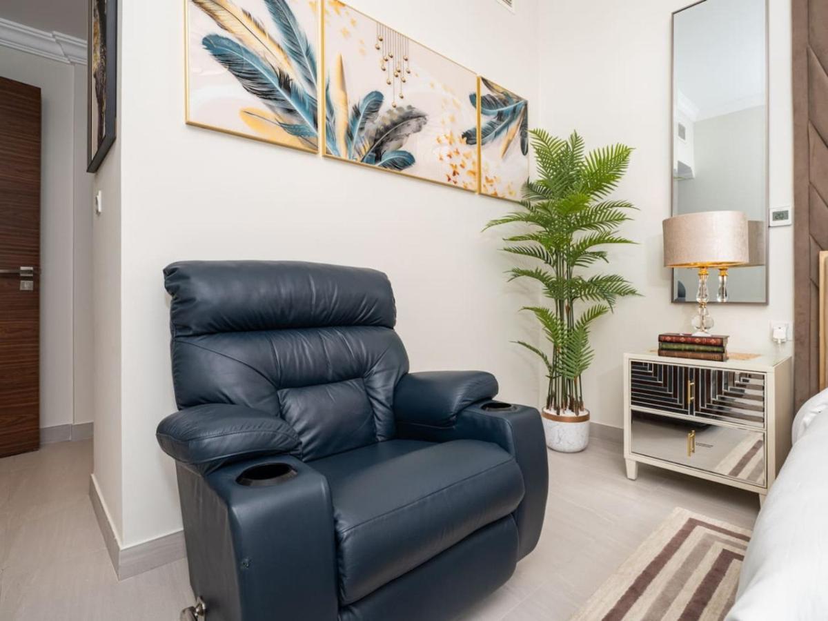 Apartment Elegant 2-bed Escape With Frame & Difc Views *