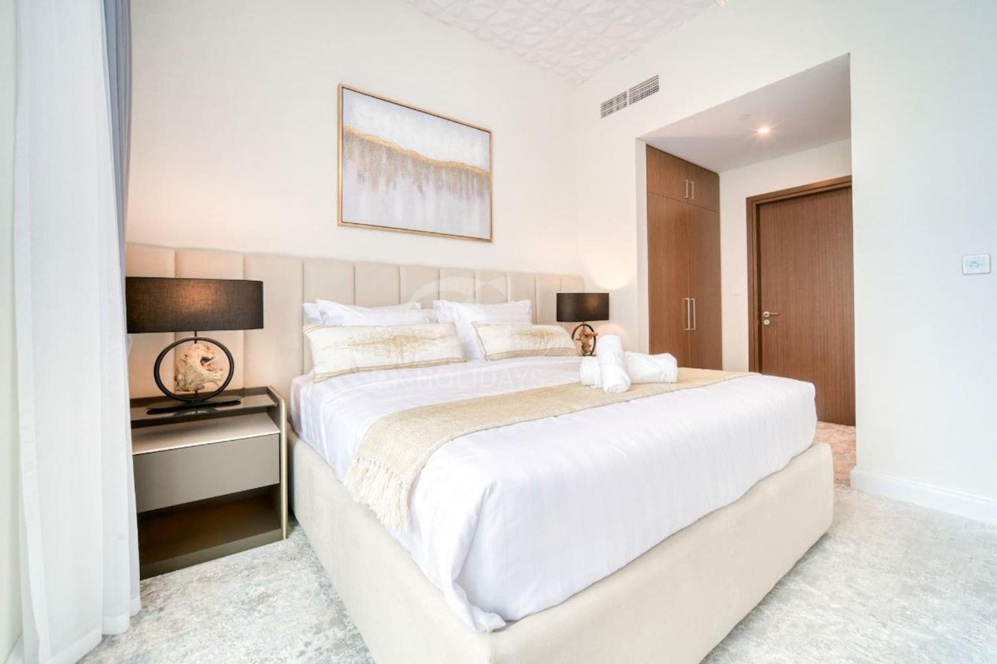 2 Bed With Sea View At 5242 By Pk Holidays * Dubai
