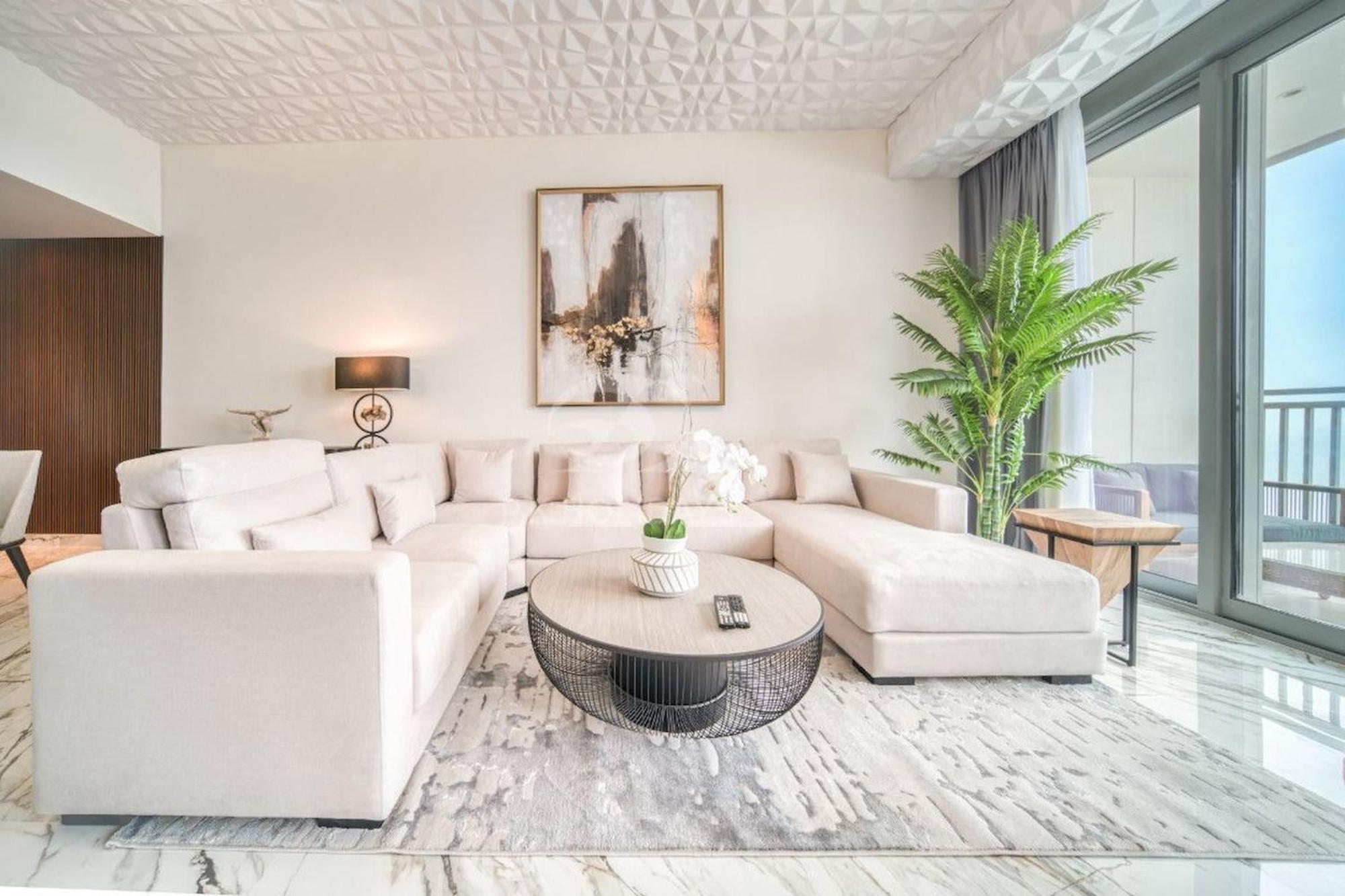 2 Bed With Sea View At 5242 By Pk Holidays Dubai