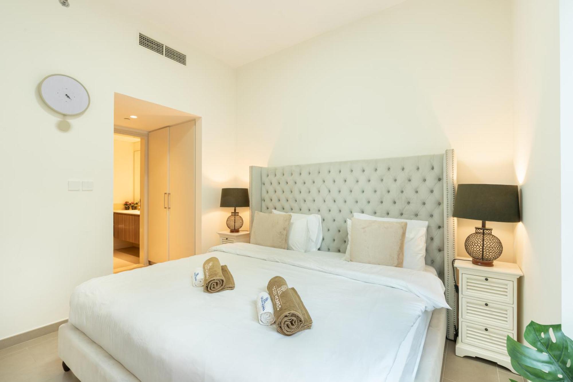 Nicely Furnished 2br In Hills