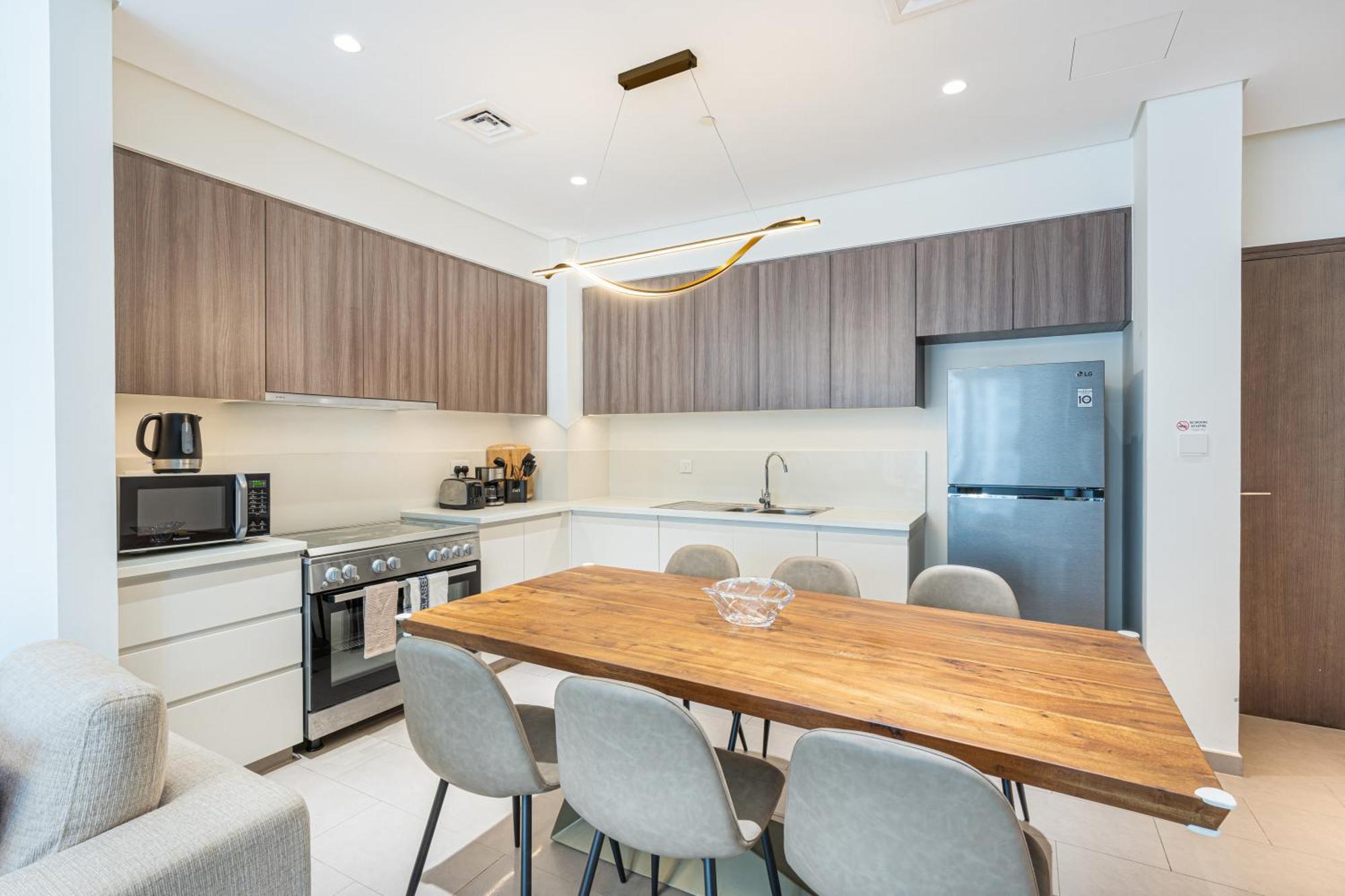 Nicely Furnished 2br In Hills Apartment Dubai