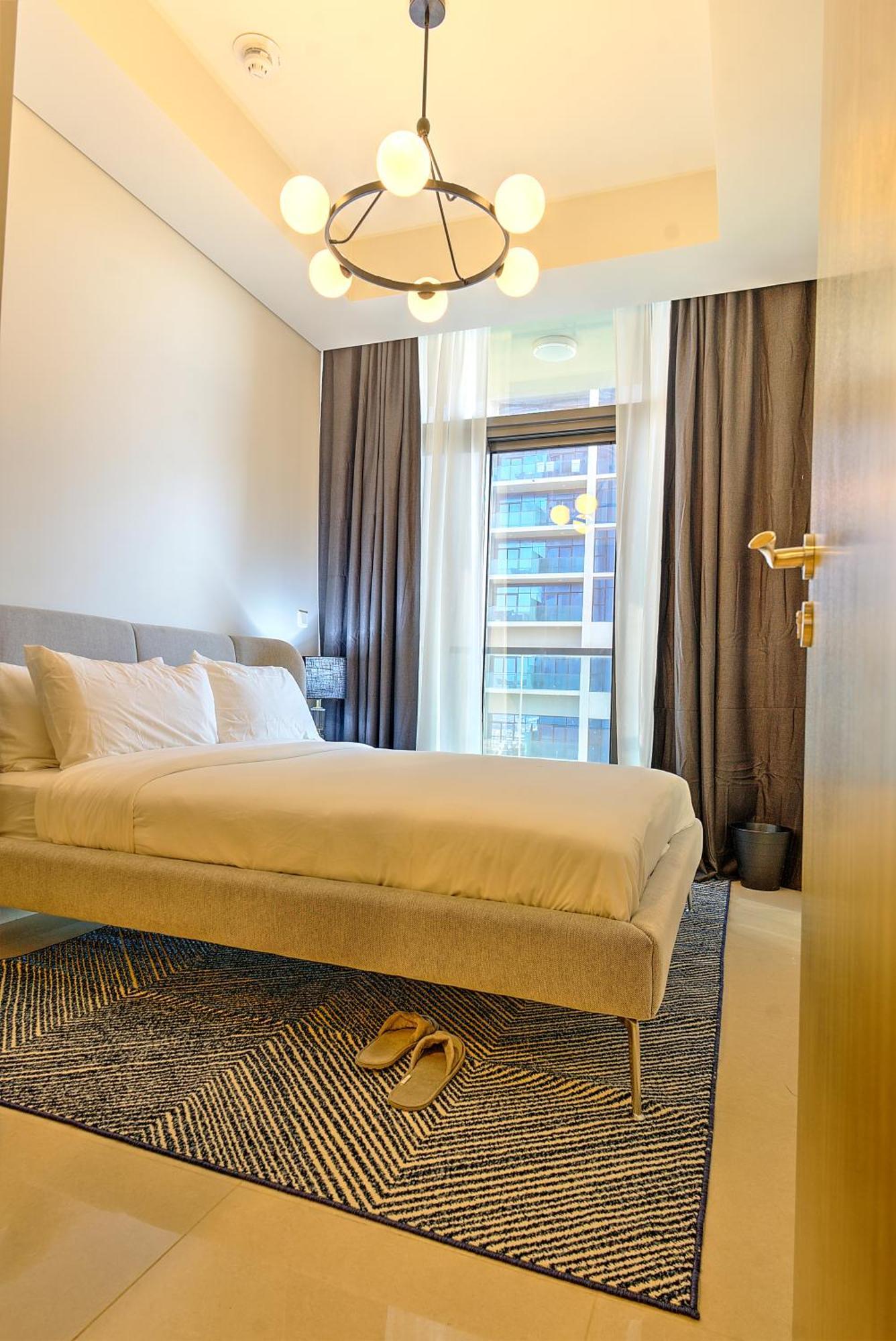 Elegant 1-br Near Burj Khalifa