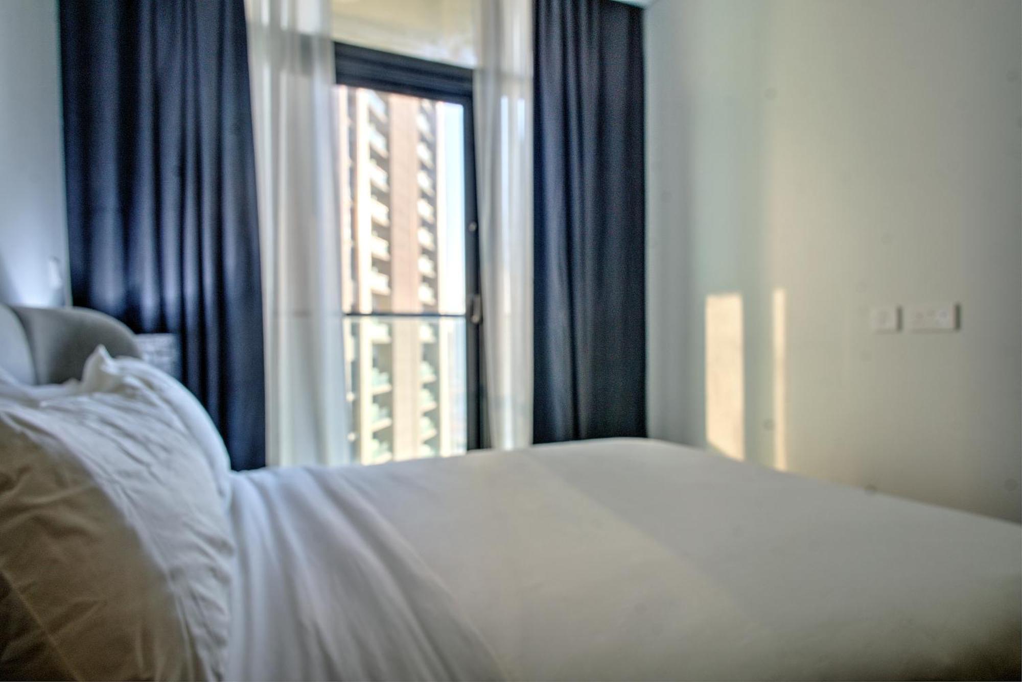 Elegant 1-br Near Burj Khalifa *