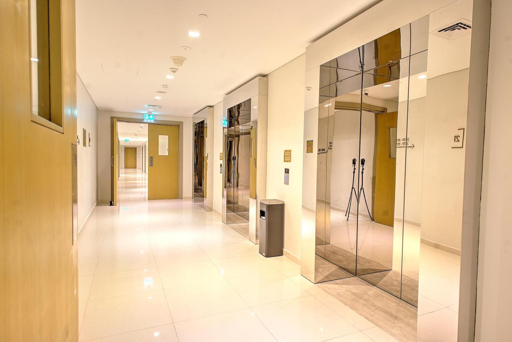 Elegant 1-br Near Burj Khalifa Apartment Dubai