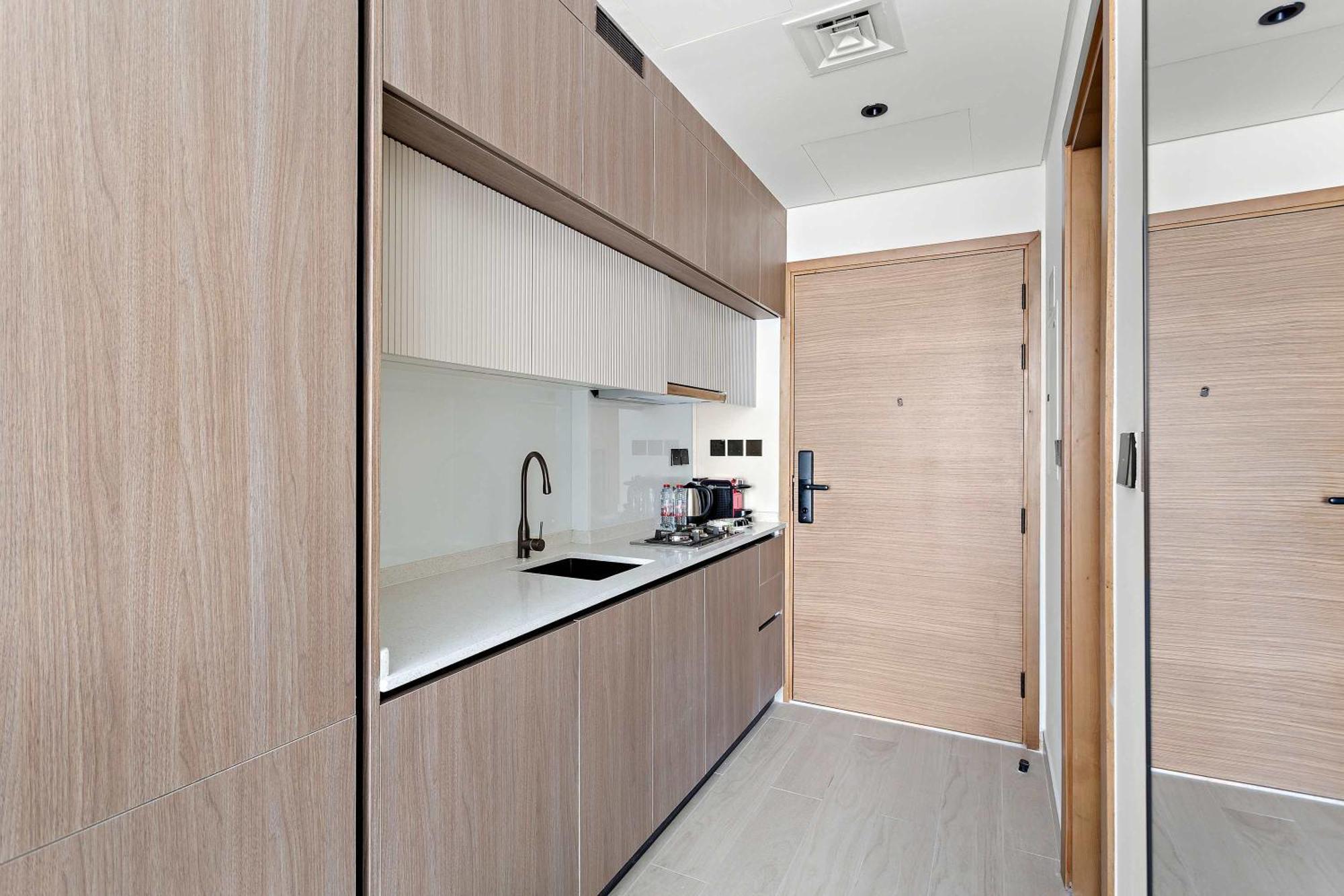 Apartment Charming In Arjan With Pool And Gym