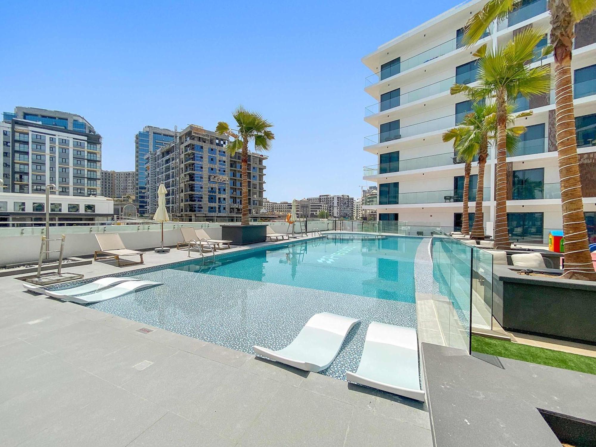 Apartment Charming In Arjan With Pool And Gym *