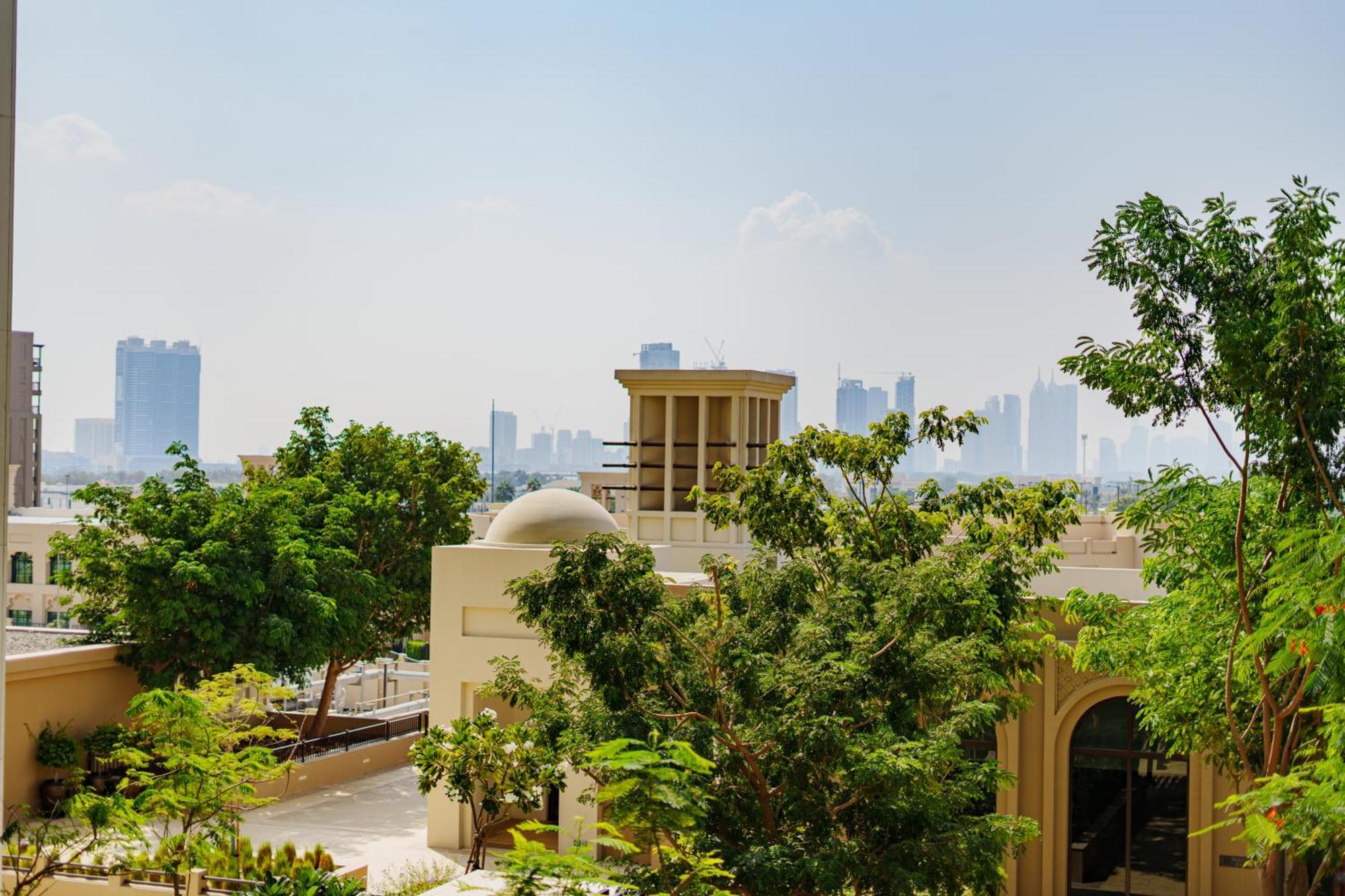 Apartment Spacious 4br In Madinat Jumeirah Living Dubai