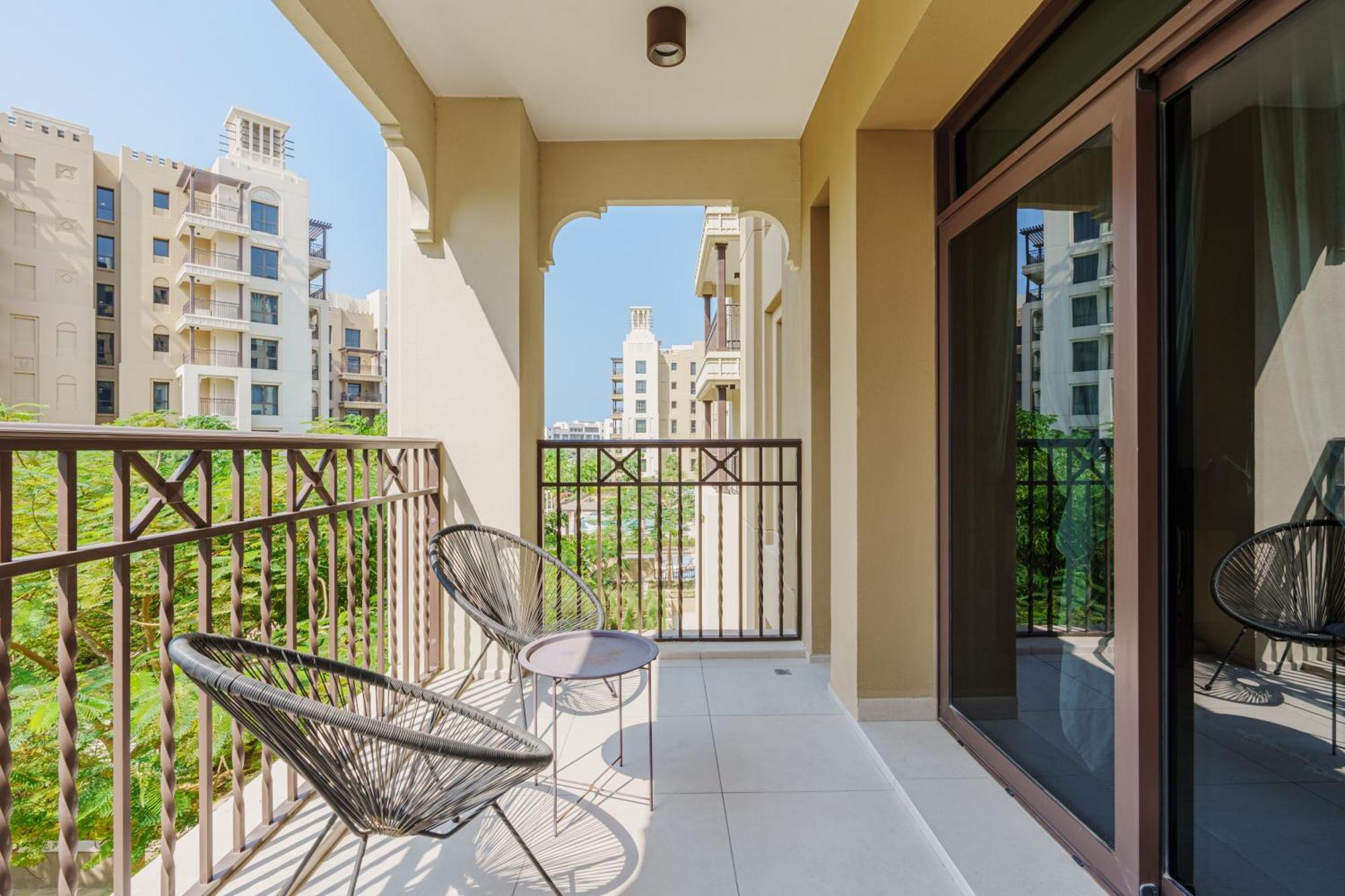 Apartment Spacious 4br In Madinat Jumeirah Living Dubai