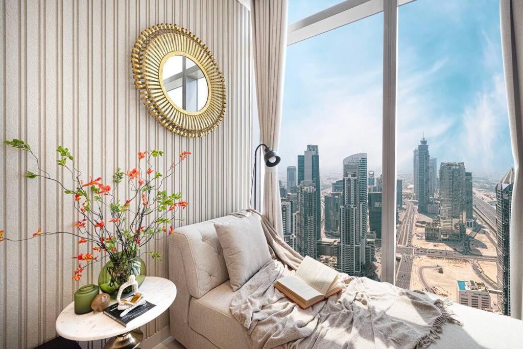 Highest Infinity Pool Burj Khalifa View Apartment *