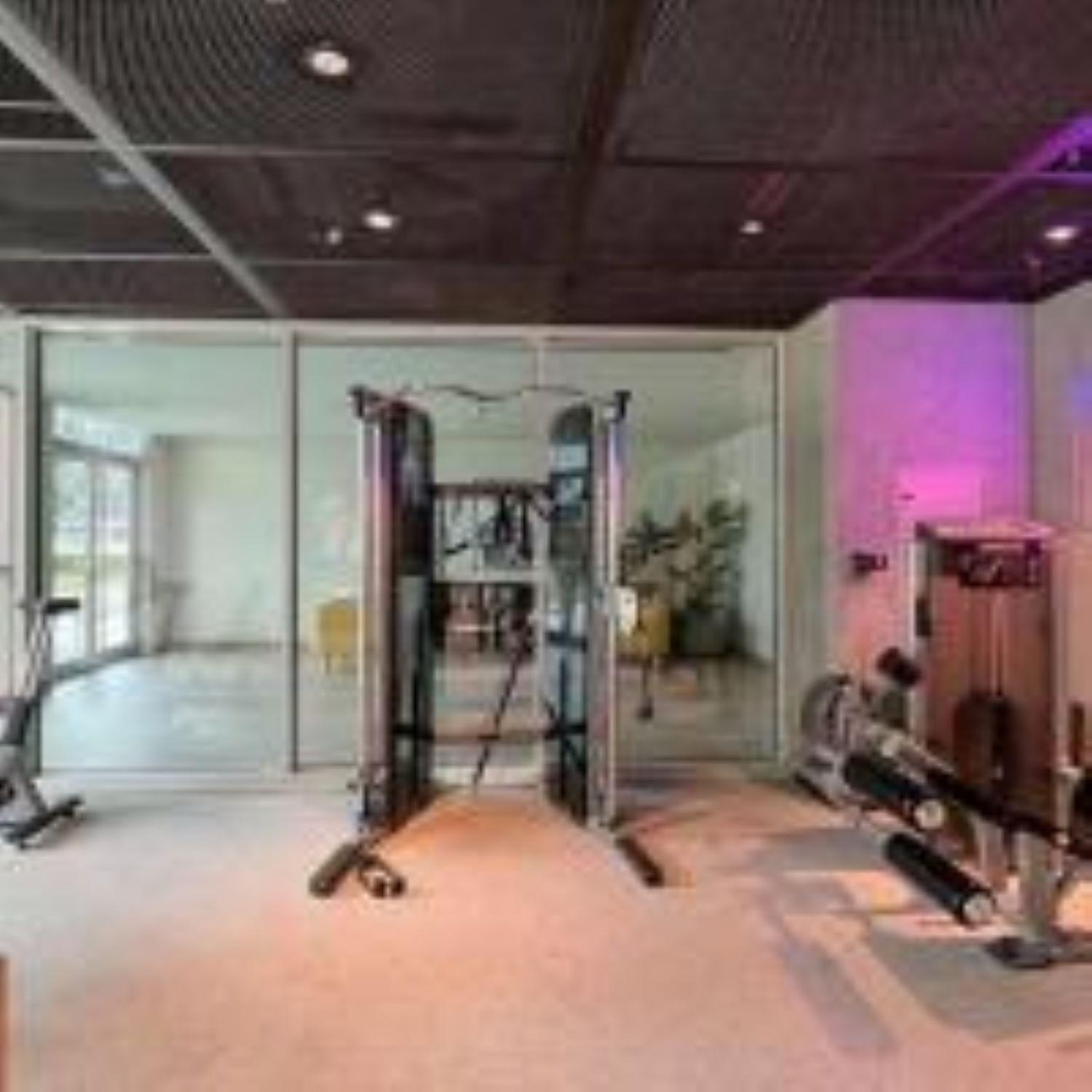 Elegant 1br In Collective, Hills * Dubai