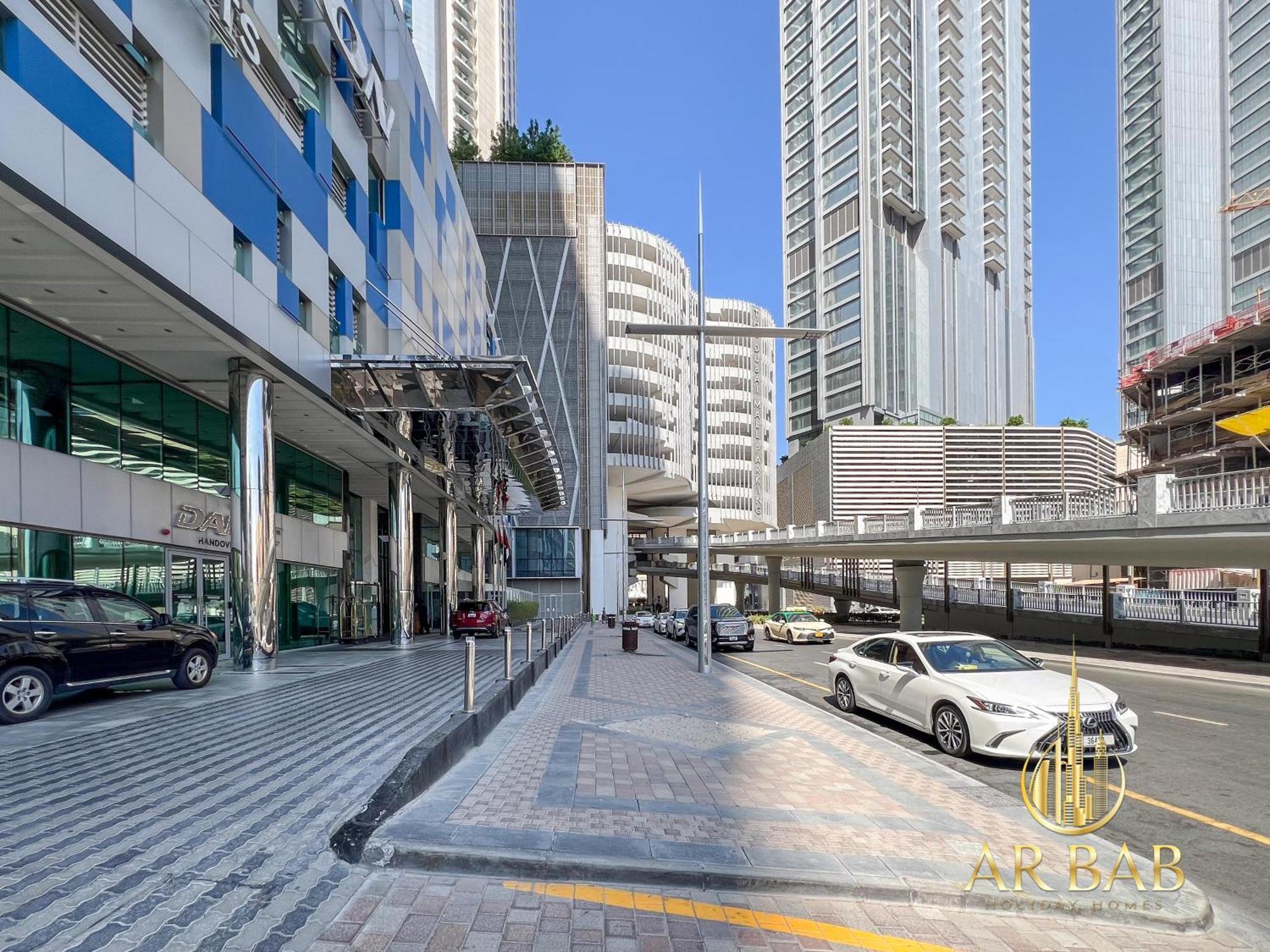 Damac Maison Mall Street - Luxurious 3br - Burj Khalifa View - Near Mall * Dubai