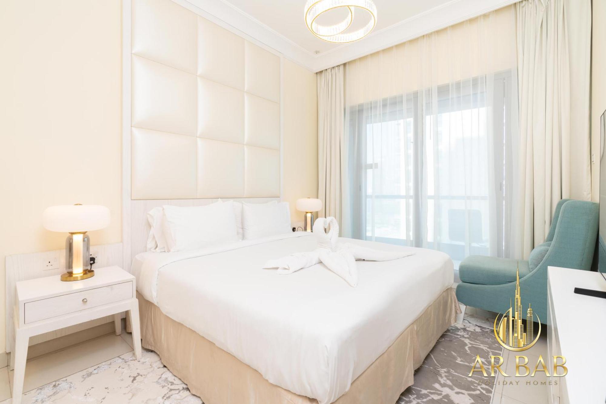 Damac Maison Mall Street - Luxurious 3br - Burj Khalifa View - Near Mall Apartment *