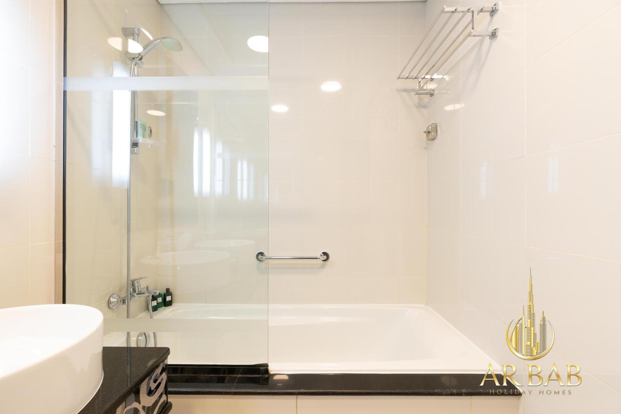 Damac Maison Mall Street - Luxurious 3br - Burj Khalifa View - Near Mall * Dubai