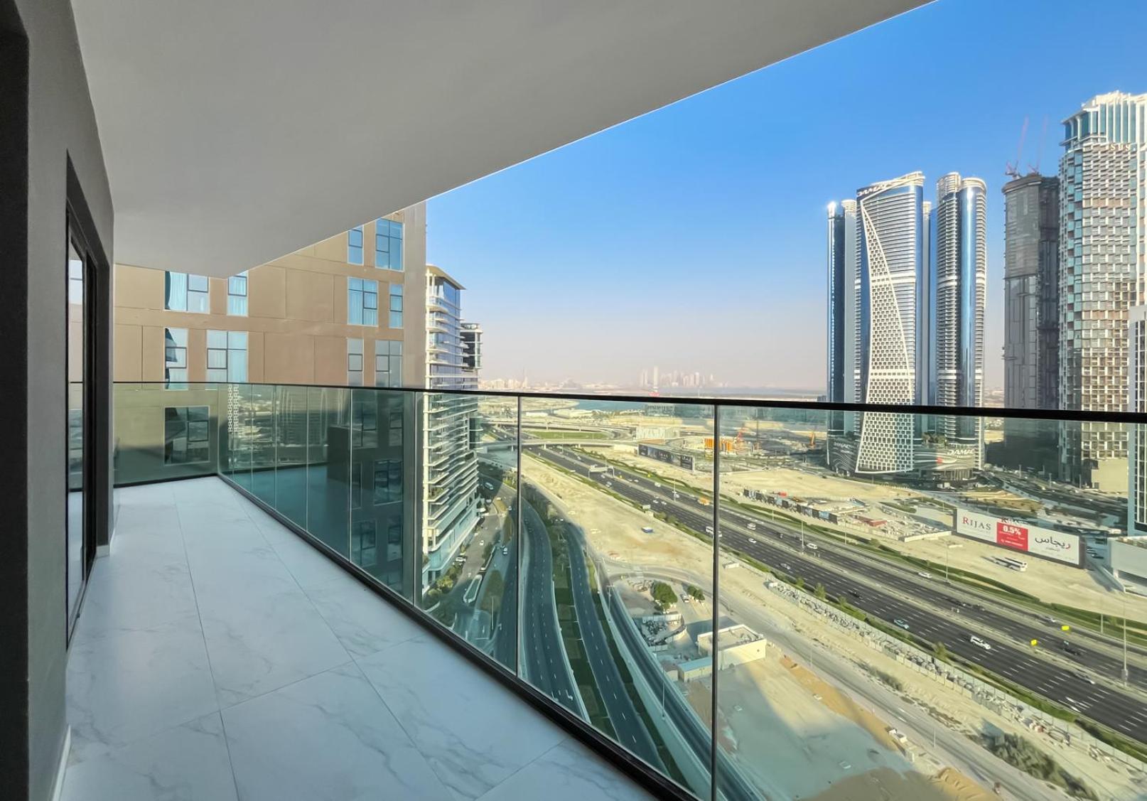 Livbnb-classy 2b With Jacuzzi & Burjkhalifa View Apartment *