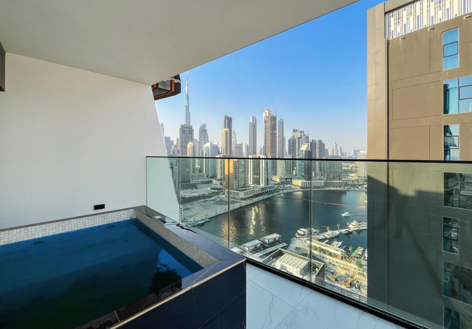 Livbnb-classy 2b With Jacuzzi & Burjkhalifa View Dubai