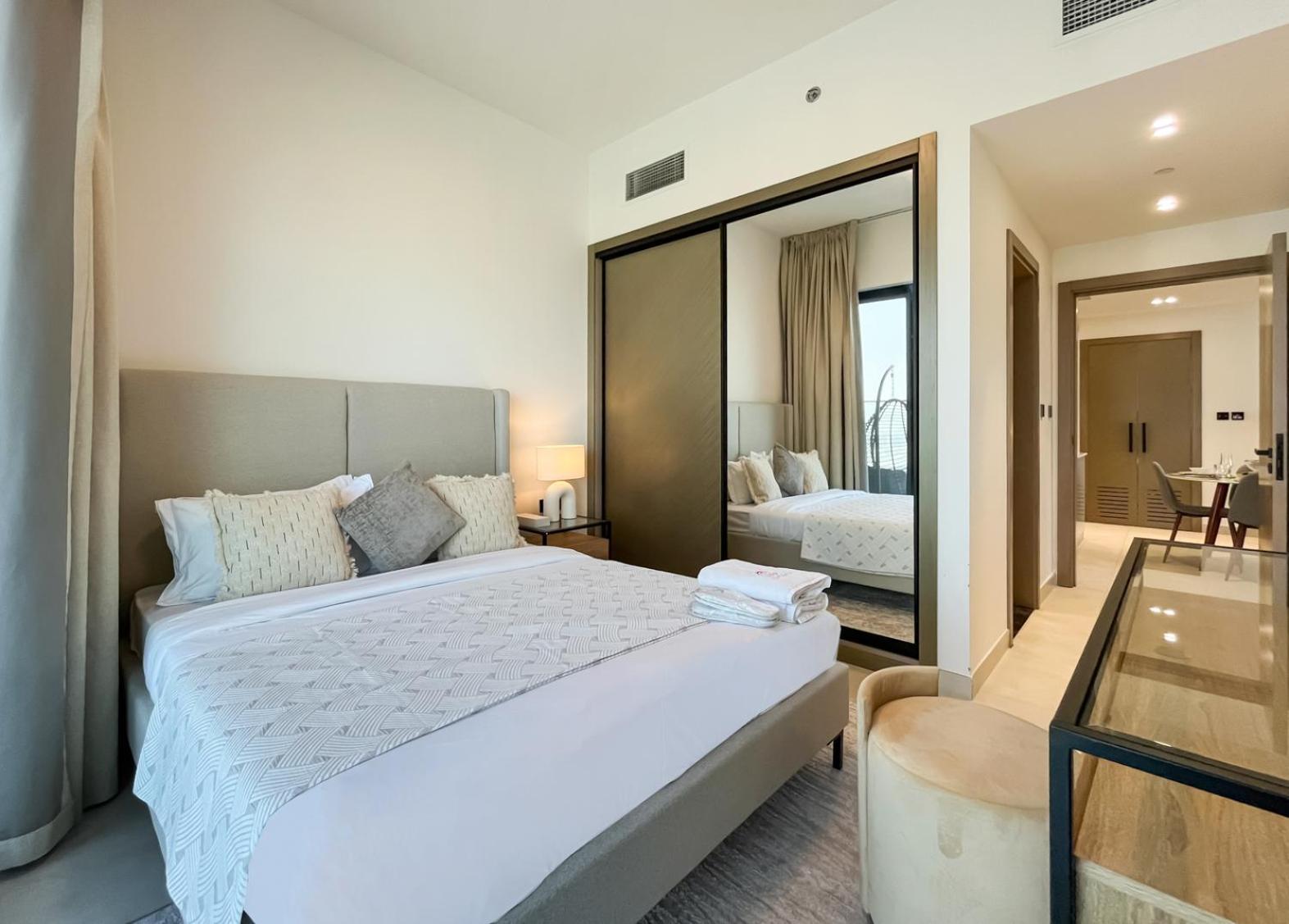 Livbnb-classy 2b With Jacuzzi & Burjkhalifa View Apartment Dubai