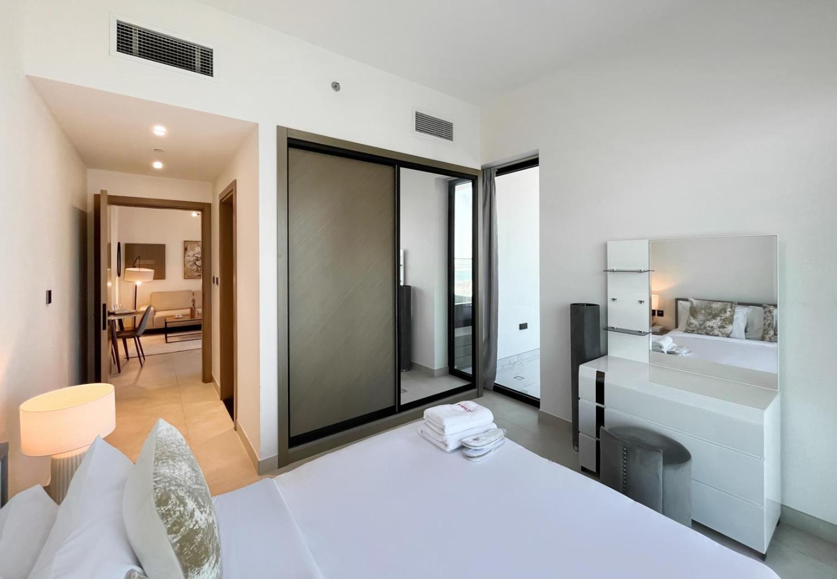 Livbnb-classy 2b With Jacuzzi & Burjkhalifa View Dubai