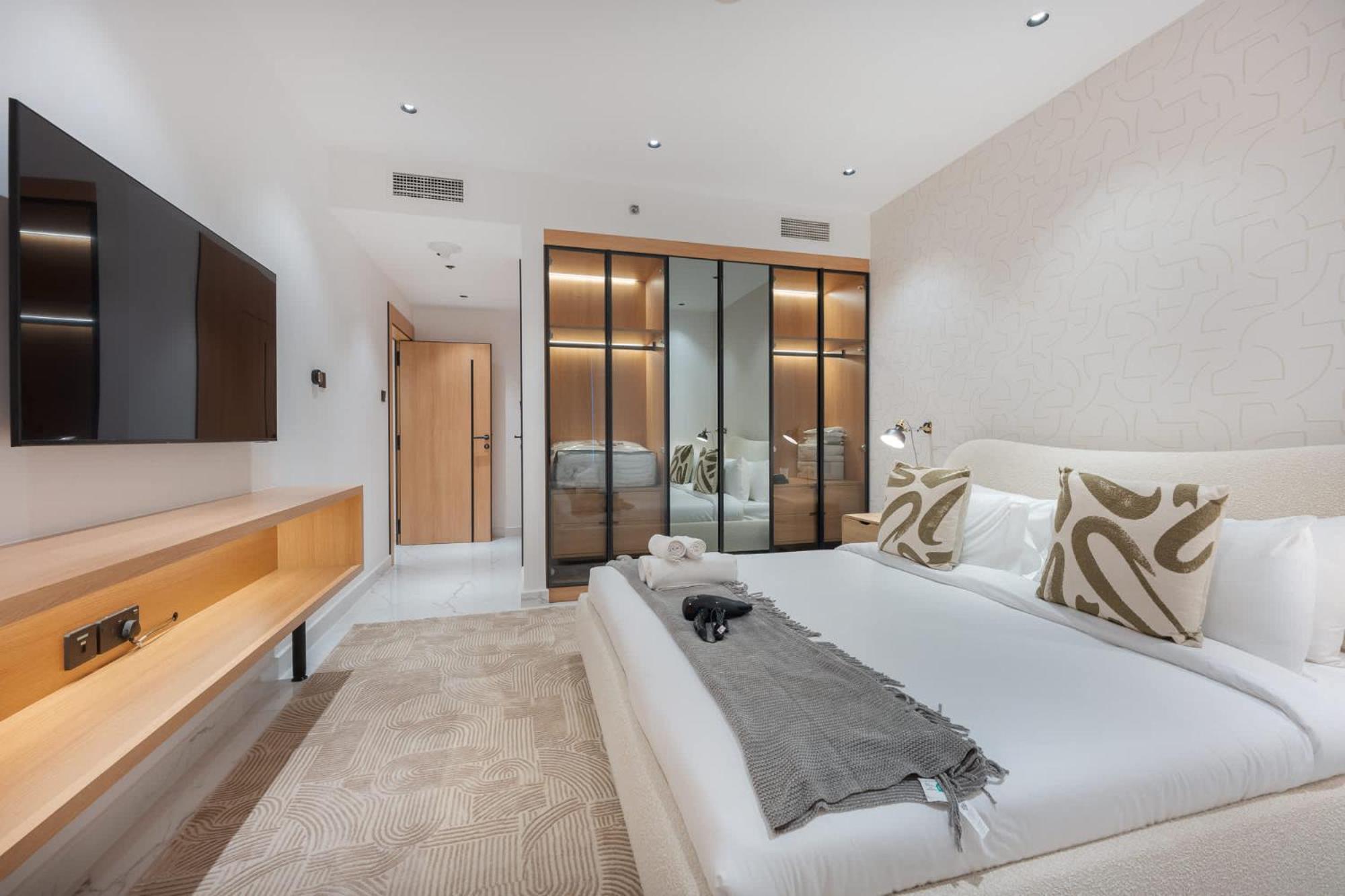 Luxurious 2-bedroom Perfect For Families In Marina Apartment Dubai