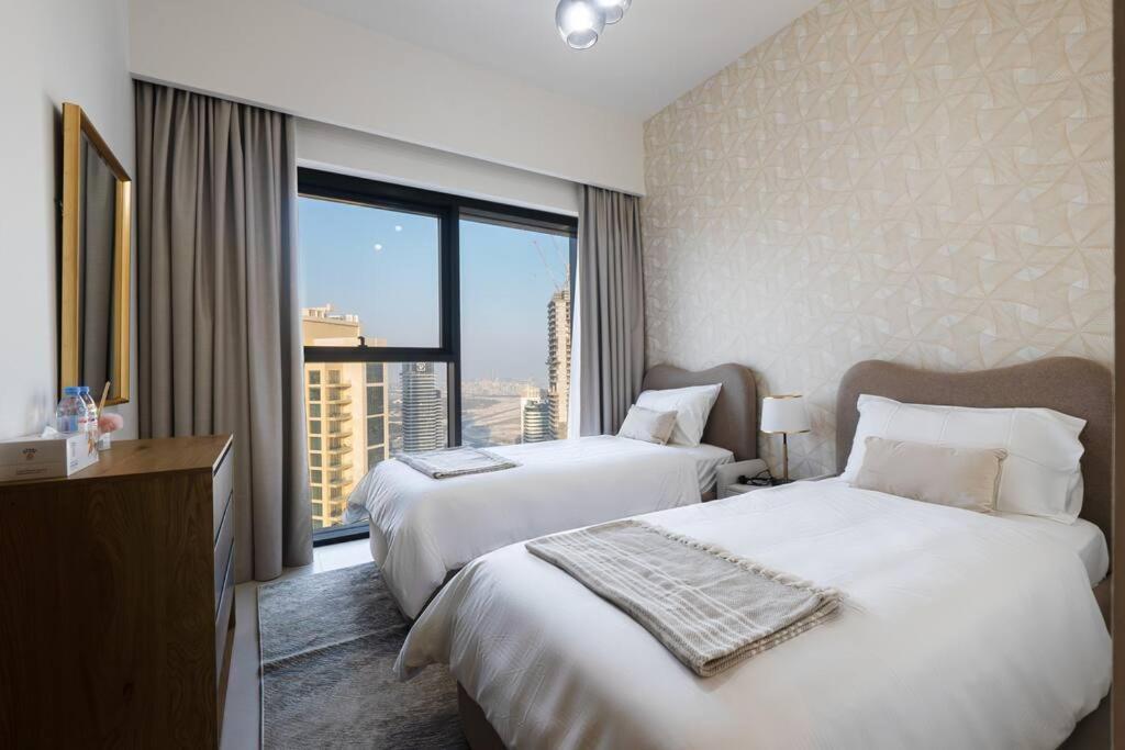 Venetian - Spacious 3br With Stunning Burj Views