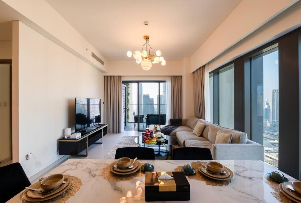 Venetian - Spacious 3br With Stunning Burj Views *