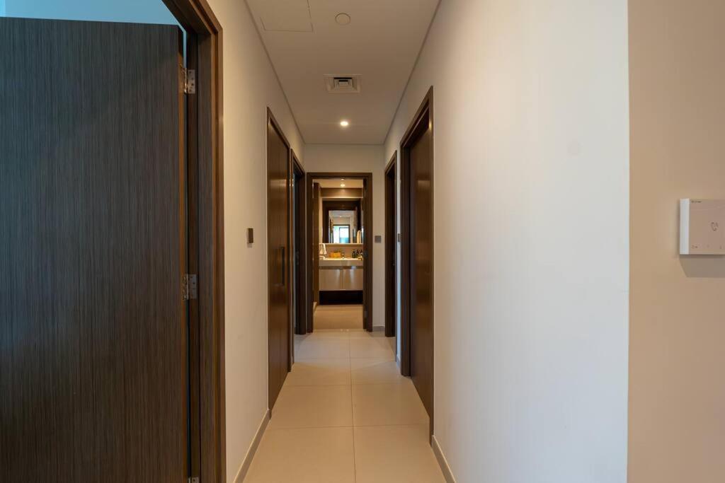 Venetian - Spacious 3br With Stunning Burj Views