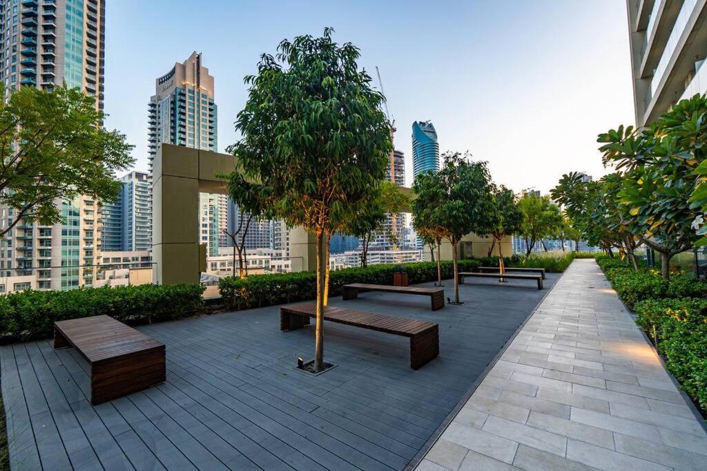 Venetian - Spacious 3br With Stunning Burj Views *